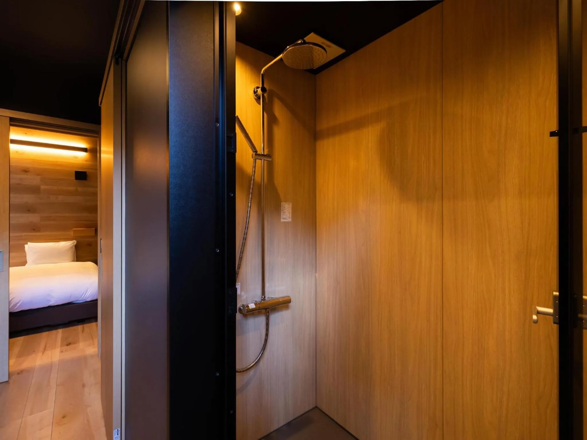 Photo of the whole room, Bed in 7c villa and winery