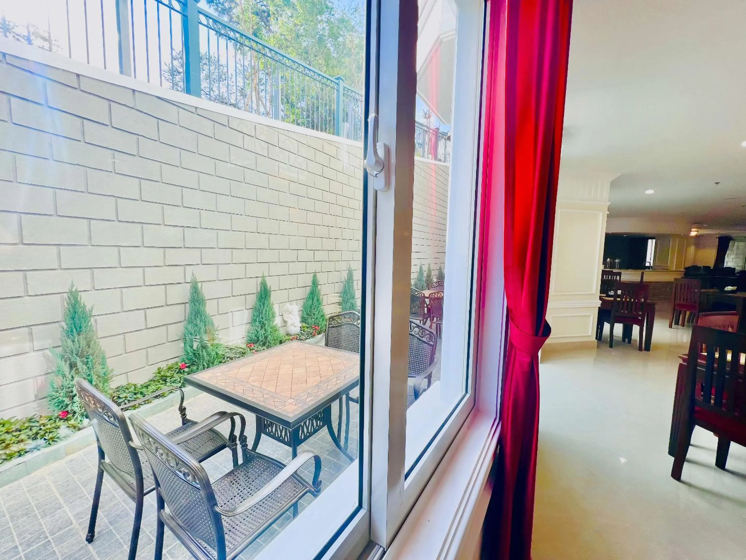 Restaurant/places to eat in CALYSSA HOTELS & VILLAGE