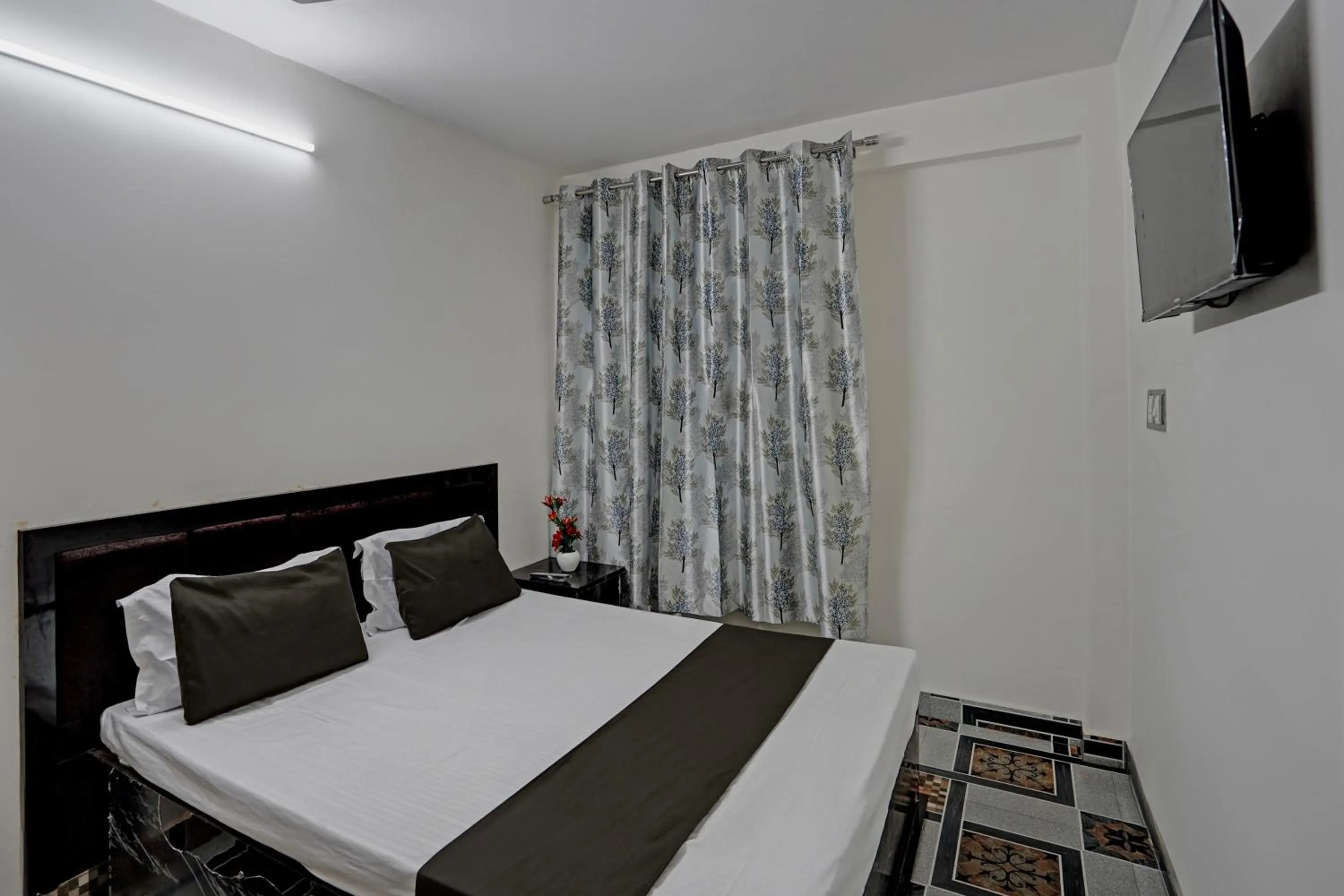 Facade/entrance in Hotel O VS GALAXY