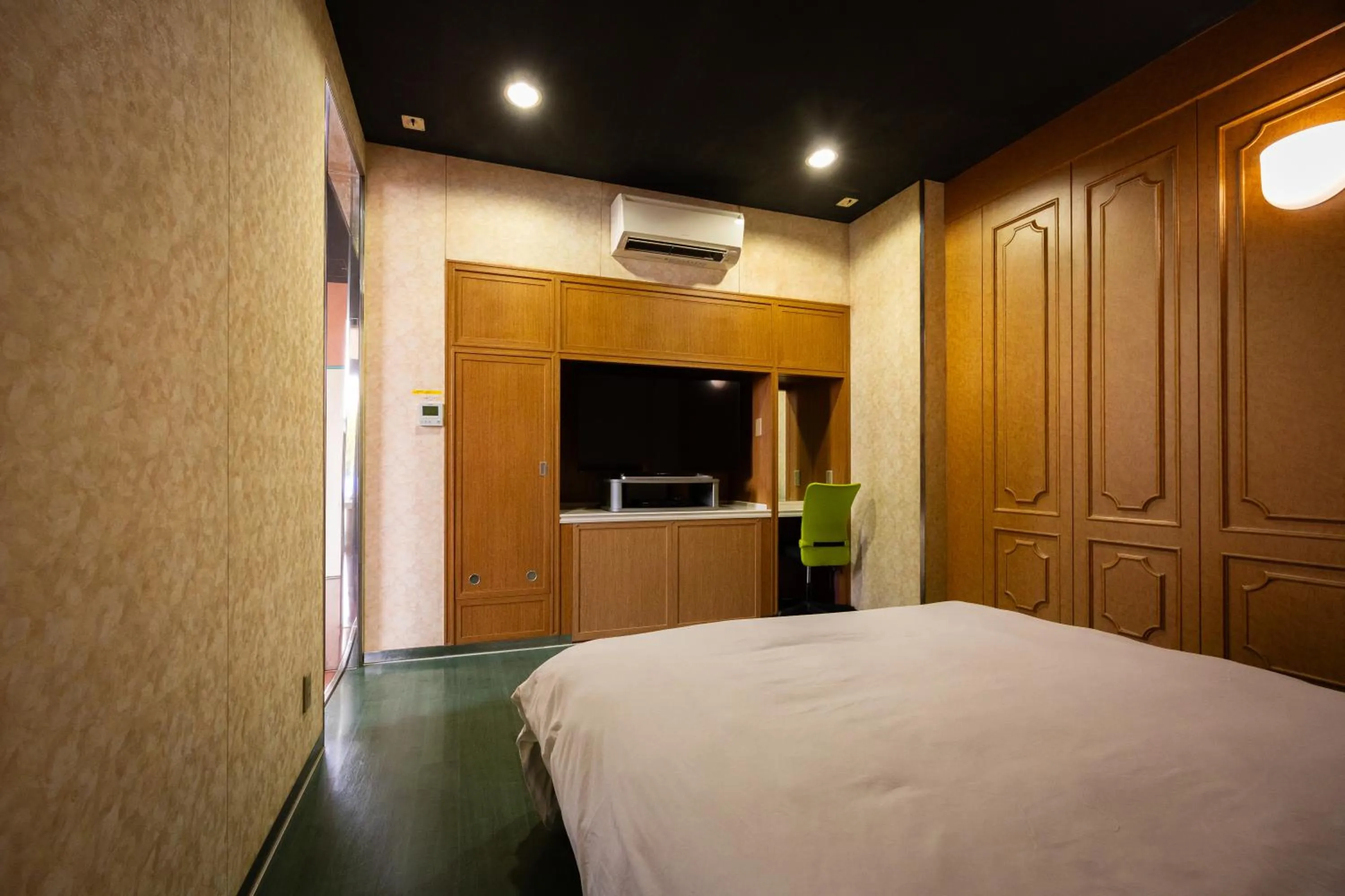 Bedroom, Bed in Higashi Kumamoto Business Center