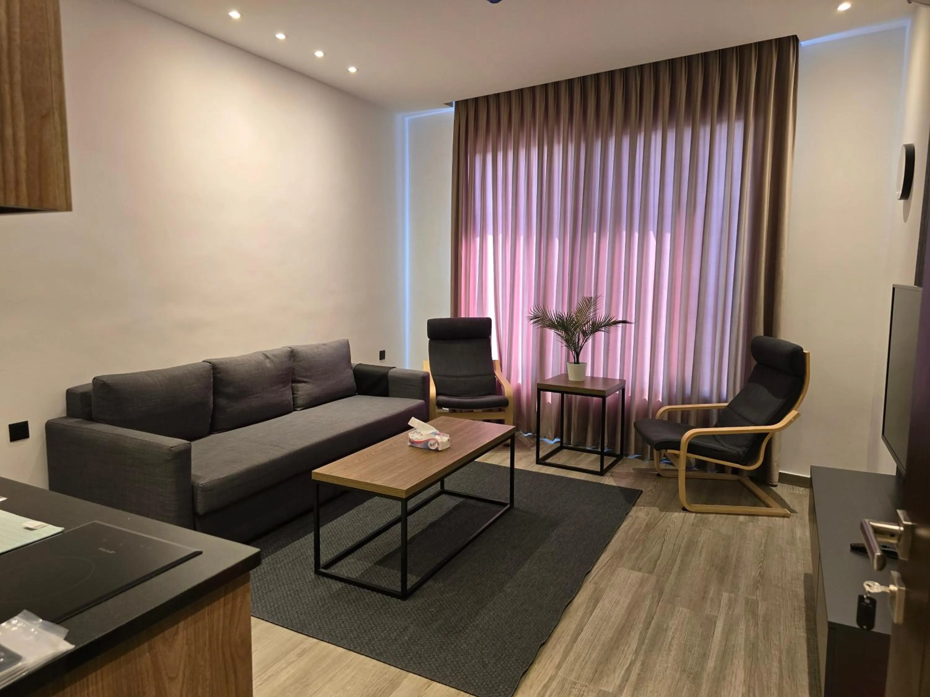 Living room in Alshakreen suites