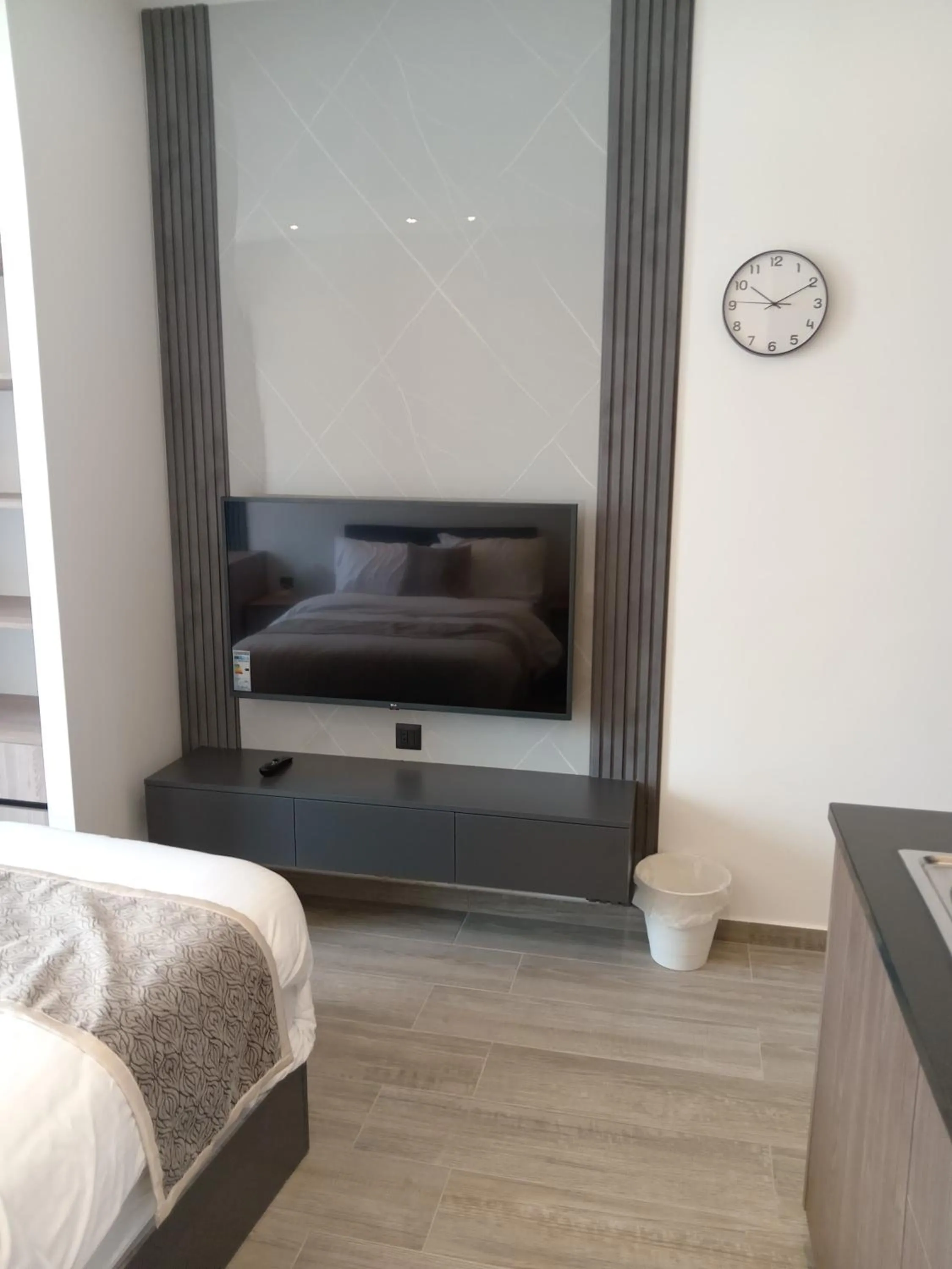 TV and multimedia, Bed in Alshakreen suites