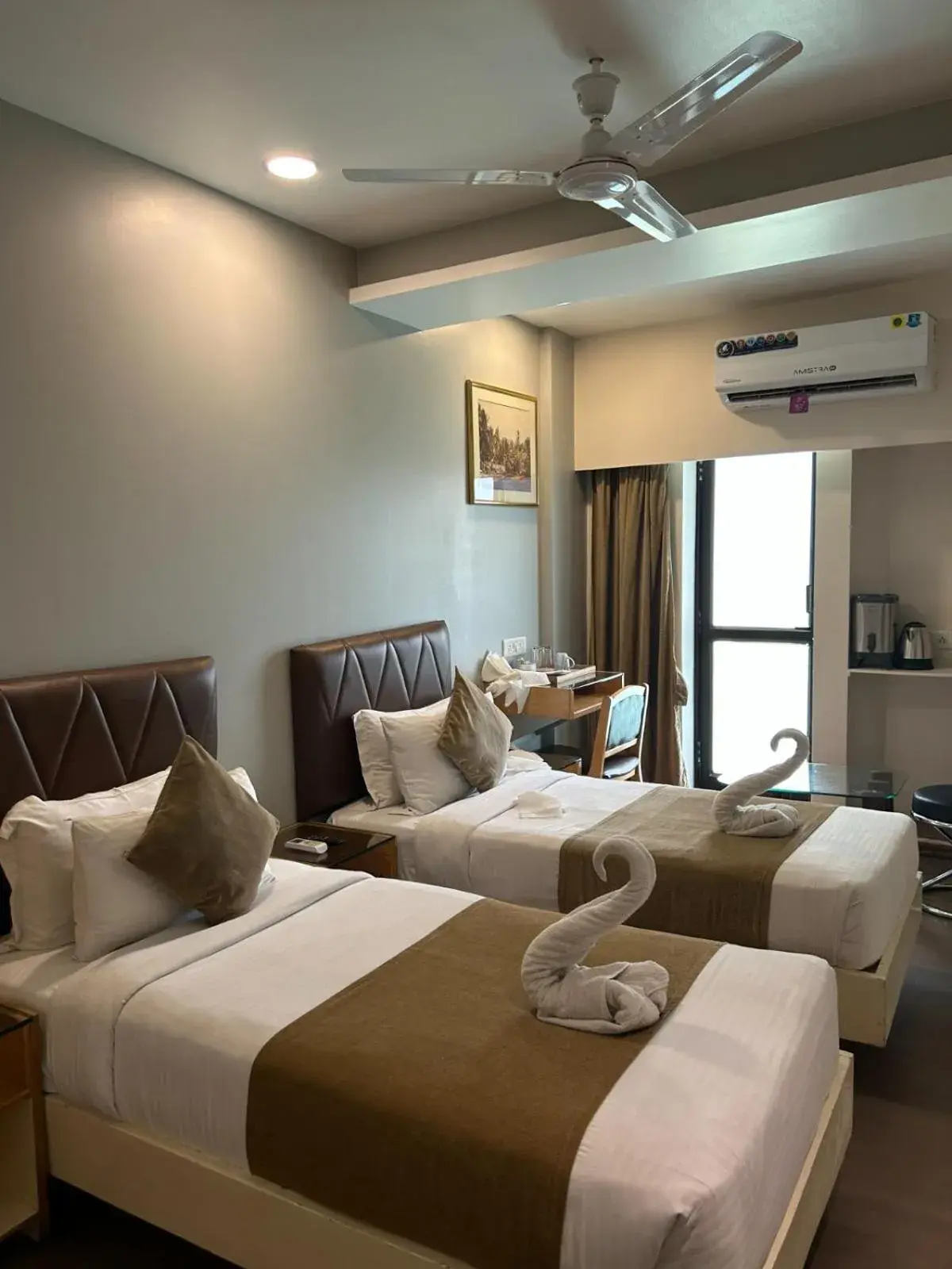Deluxe Double or Twin Room - single occupancy in Hotel The Excellency Deluxe Double or Twin Room - single occupancy in Hotel The Excellency