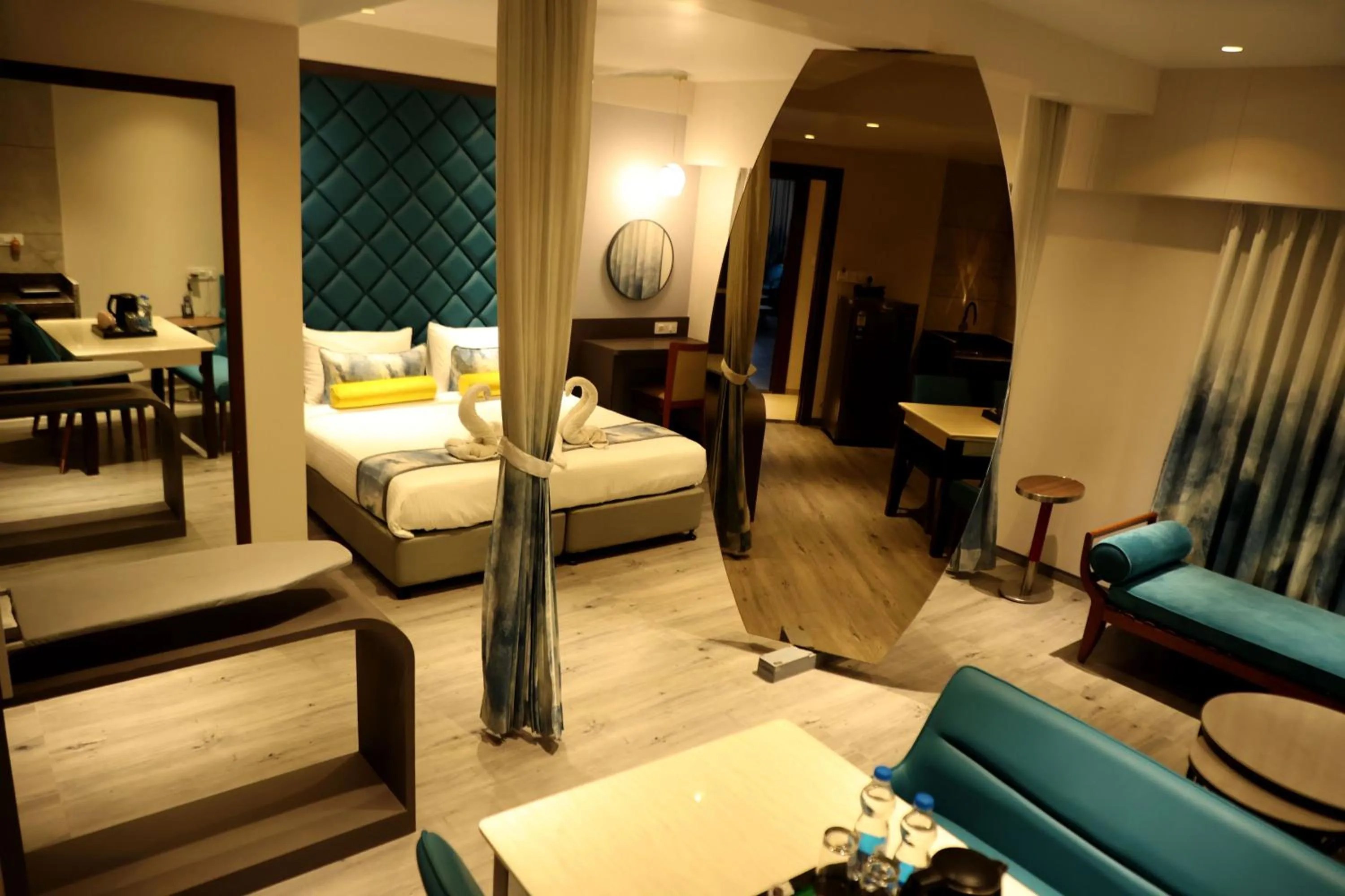 Photo of the whole room, Bed in Hotel The Excellency