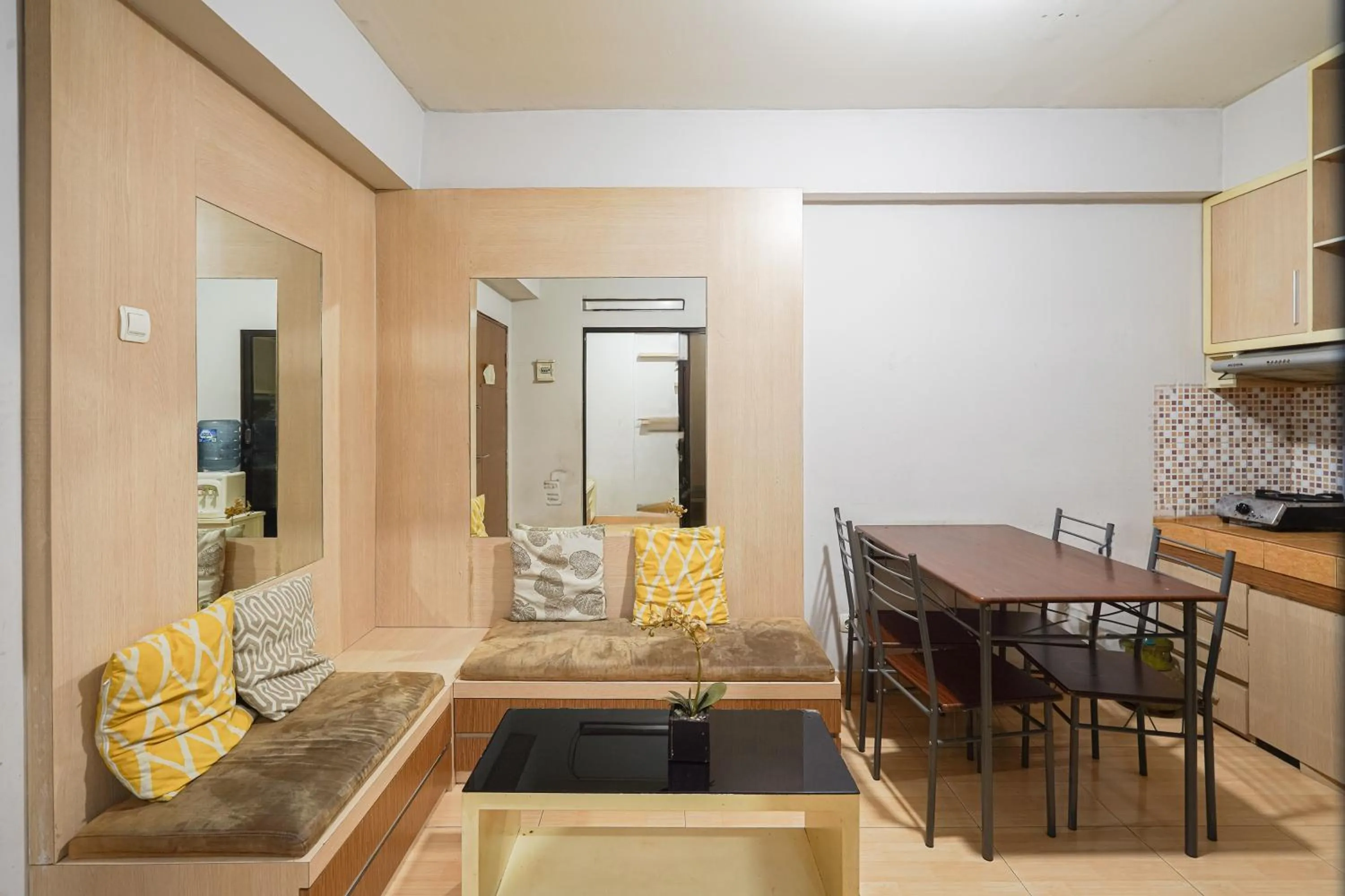 Bedroom in OYO 93545 Gateway Cicadas Apartment By Barbie Homestay