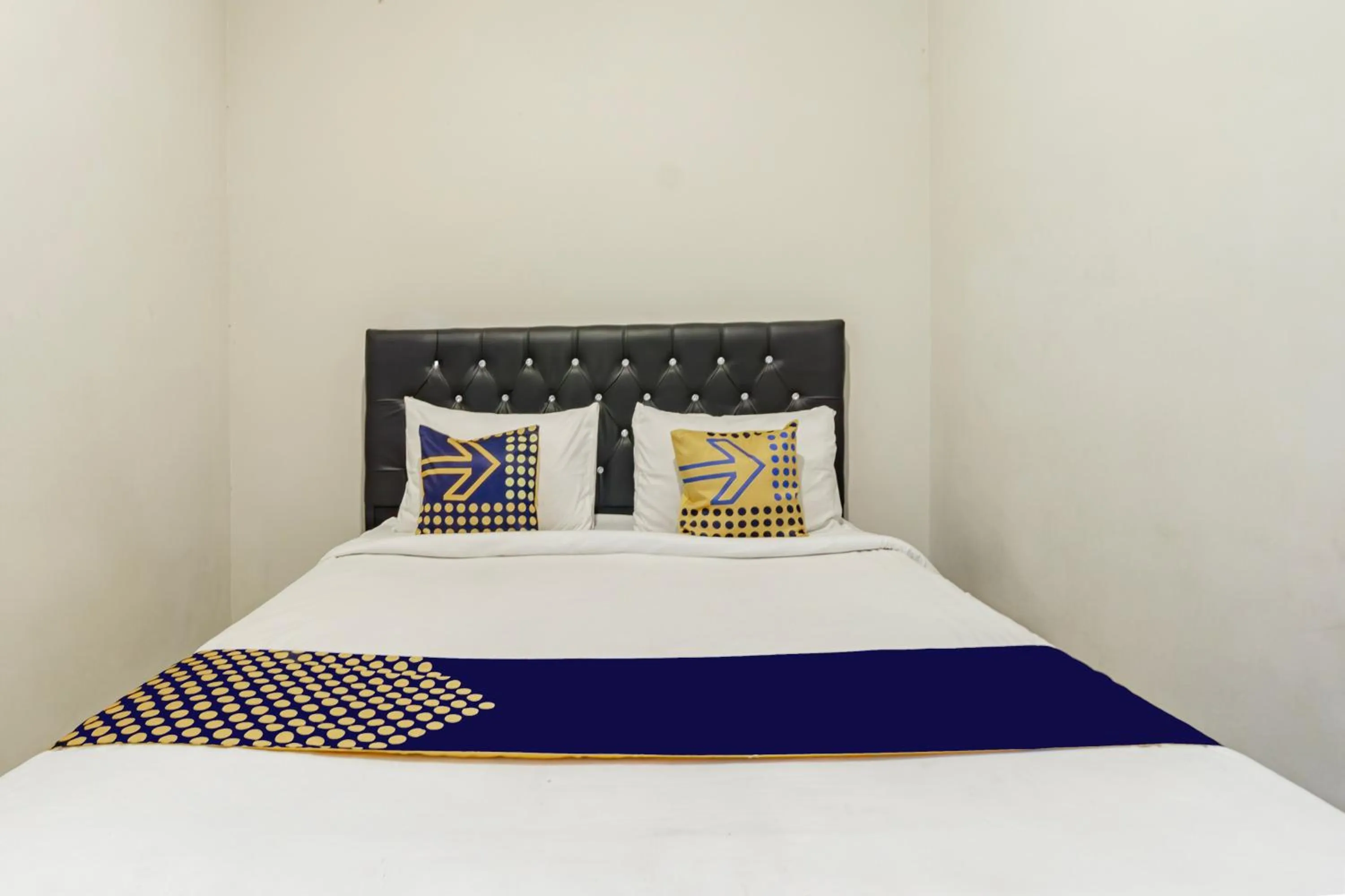 Bedroom, Bed in Hotel O Triple N Homestay