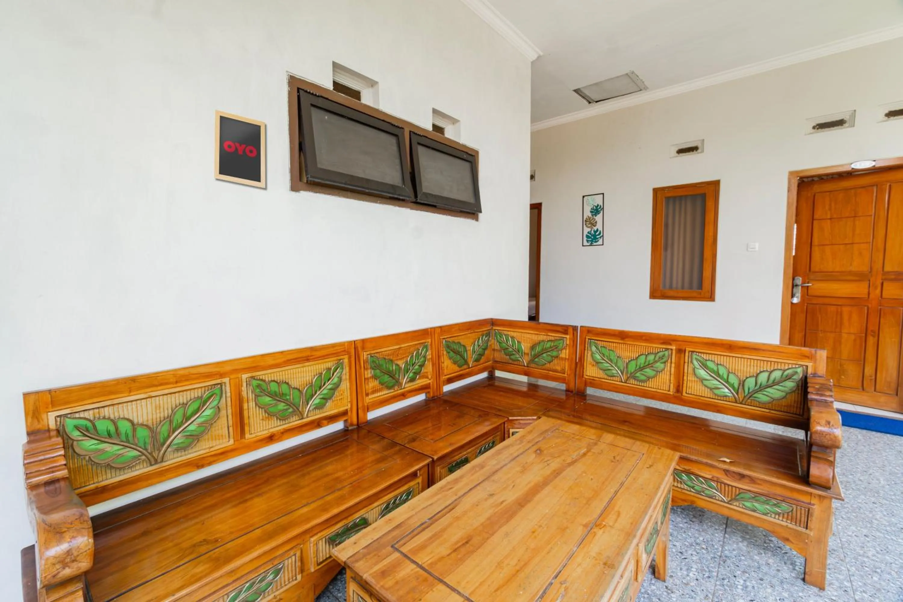 Lobby or reception in Hotel O Triple N Homestay