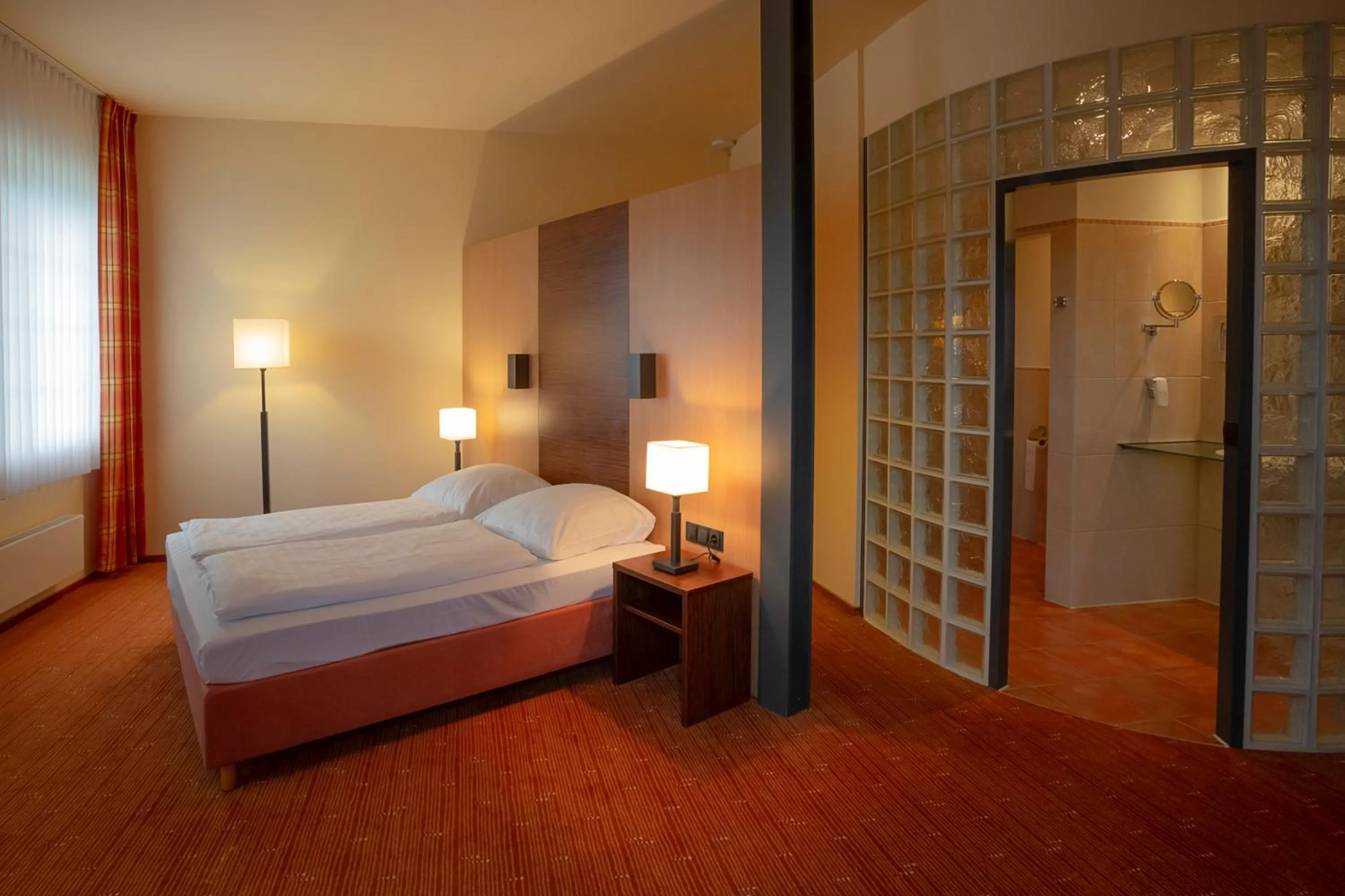 Photo of the whole room, Bed in Hof Sonnentau