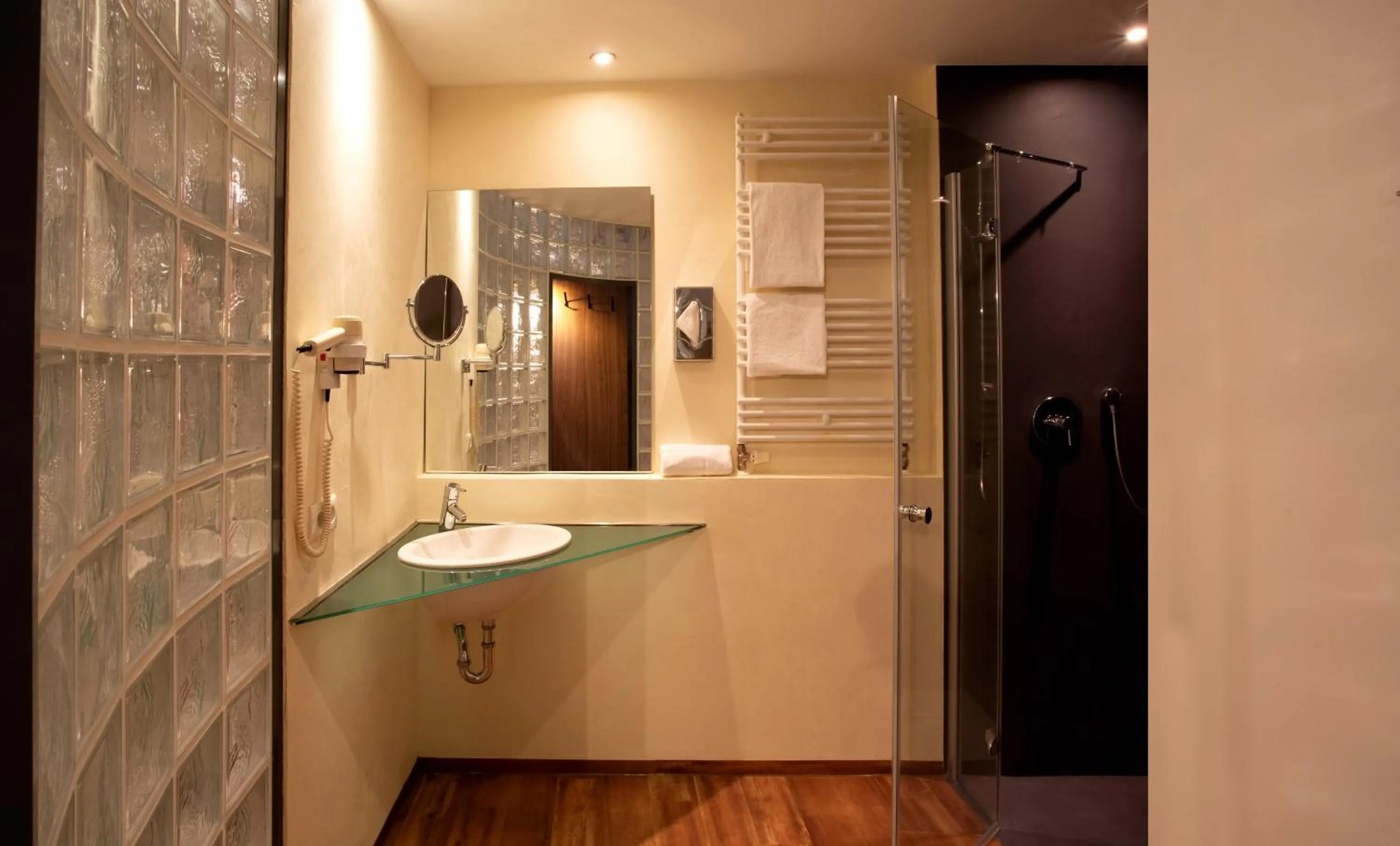 Photo of the whole room in Hof Sonnentau