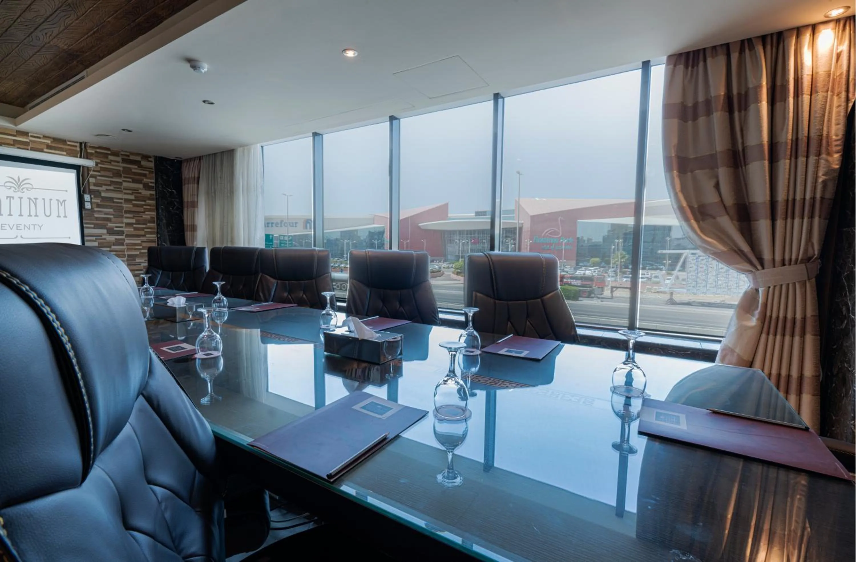 Business facilities in شقق بلاتينيوم السبعين للشقق المخدومة