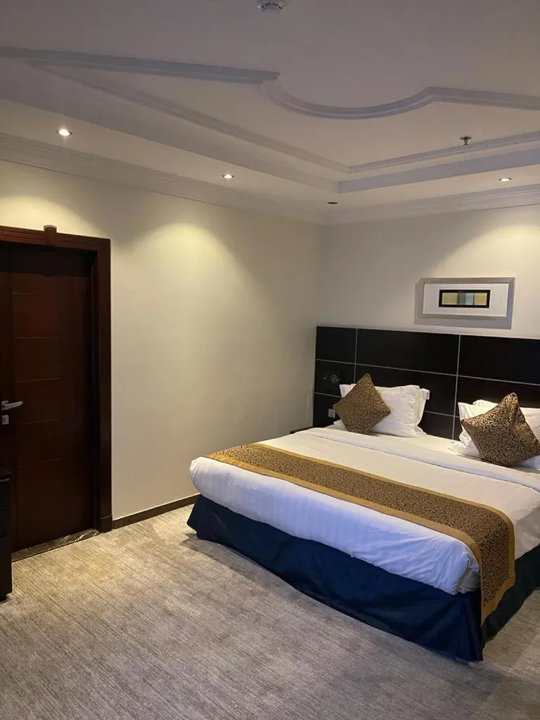Bedroom in شقق بلاتينيوم السبعين للشقق المخدومة