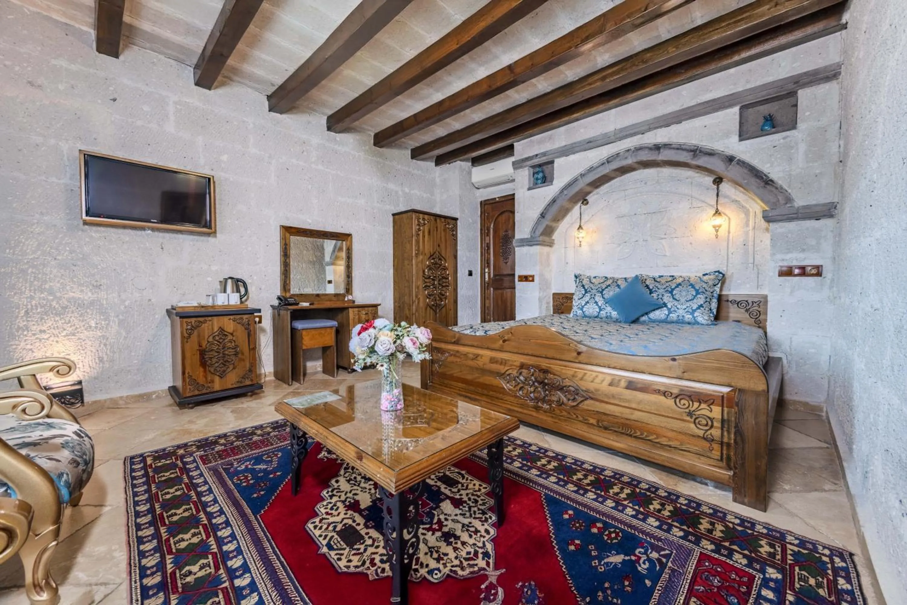 Bed in Cappadocia Inn Cave Hotel