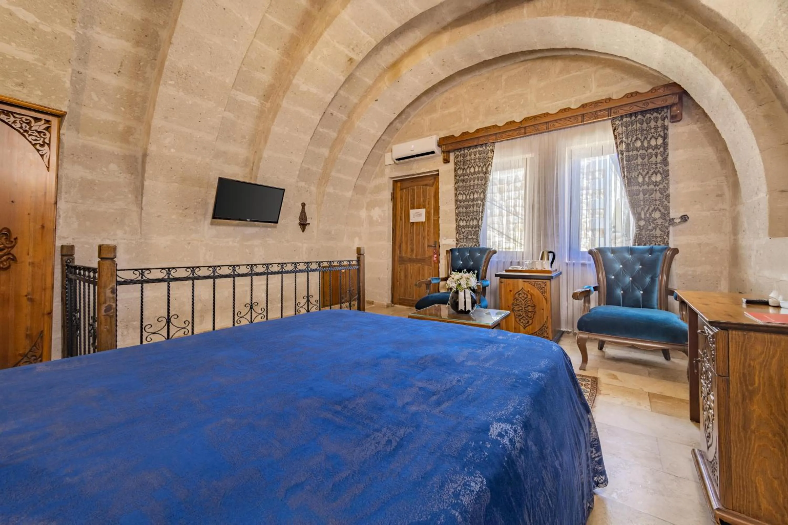 Bed in Cappadocia Inn Cave Hotel