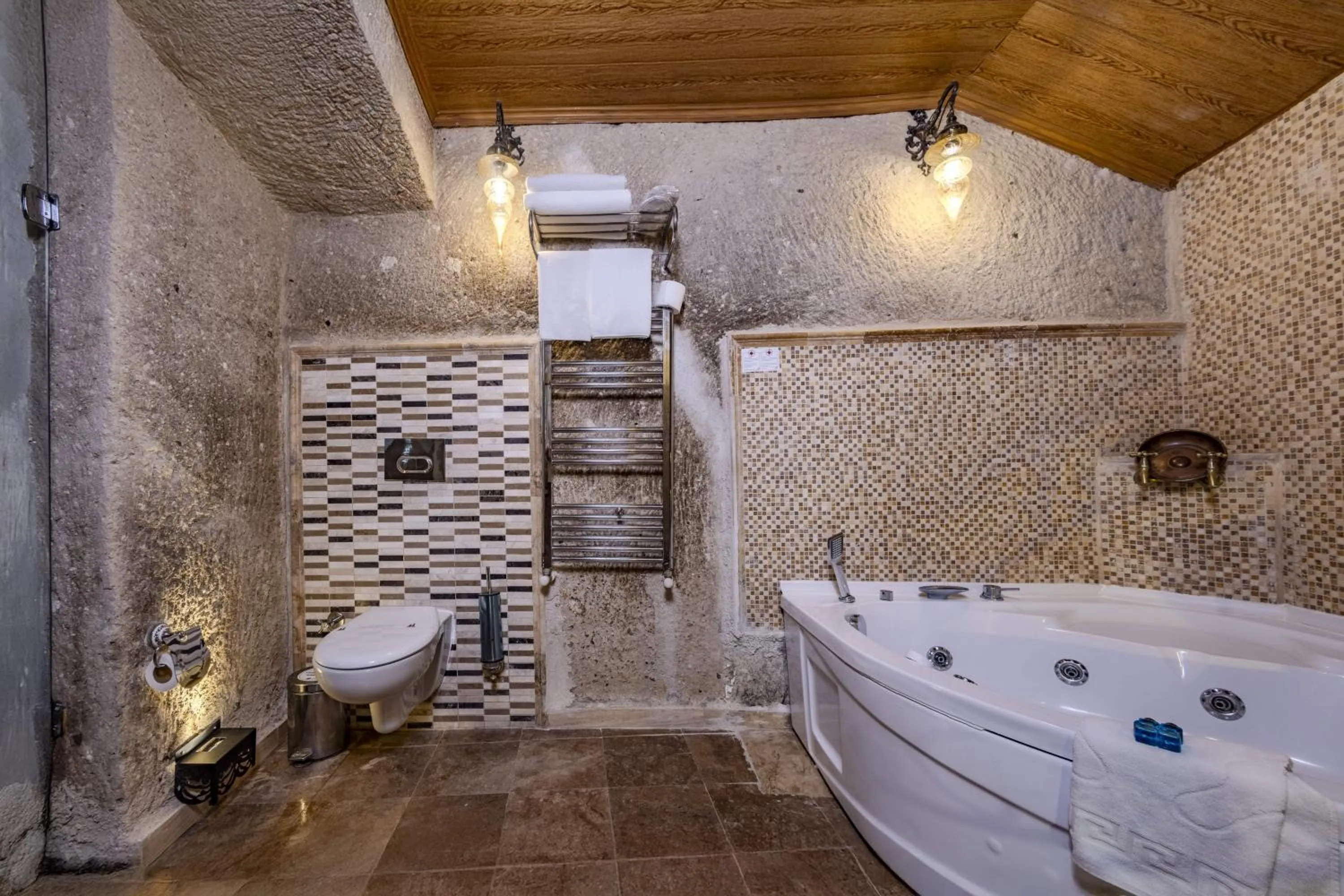 Shower in Cappadocia Inn Cave Hotel