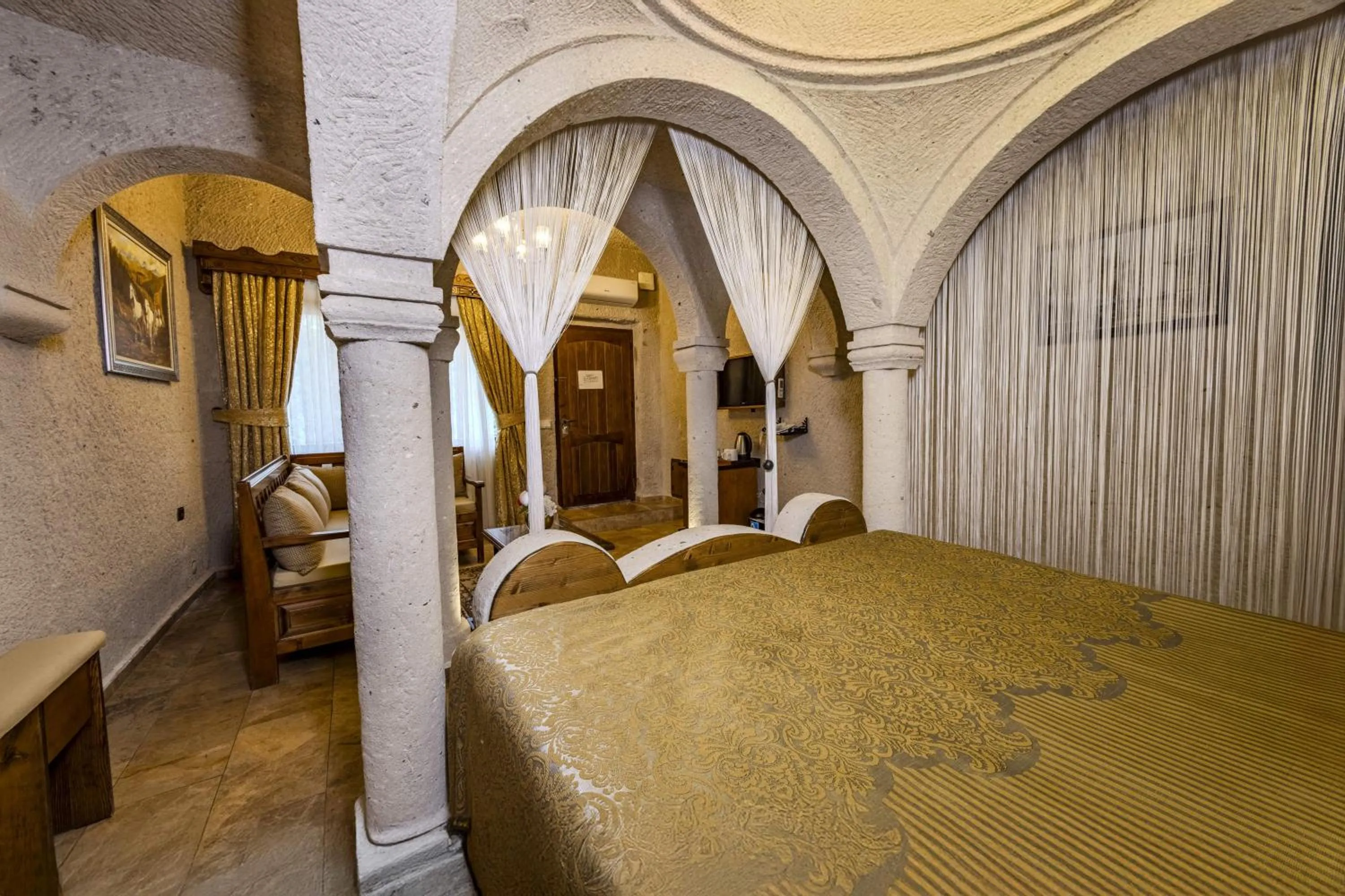 Bed in Cappadocia Inn Cave Hotel