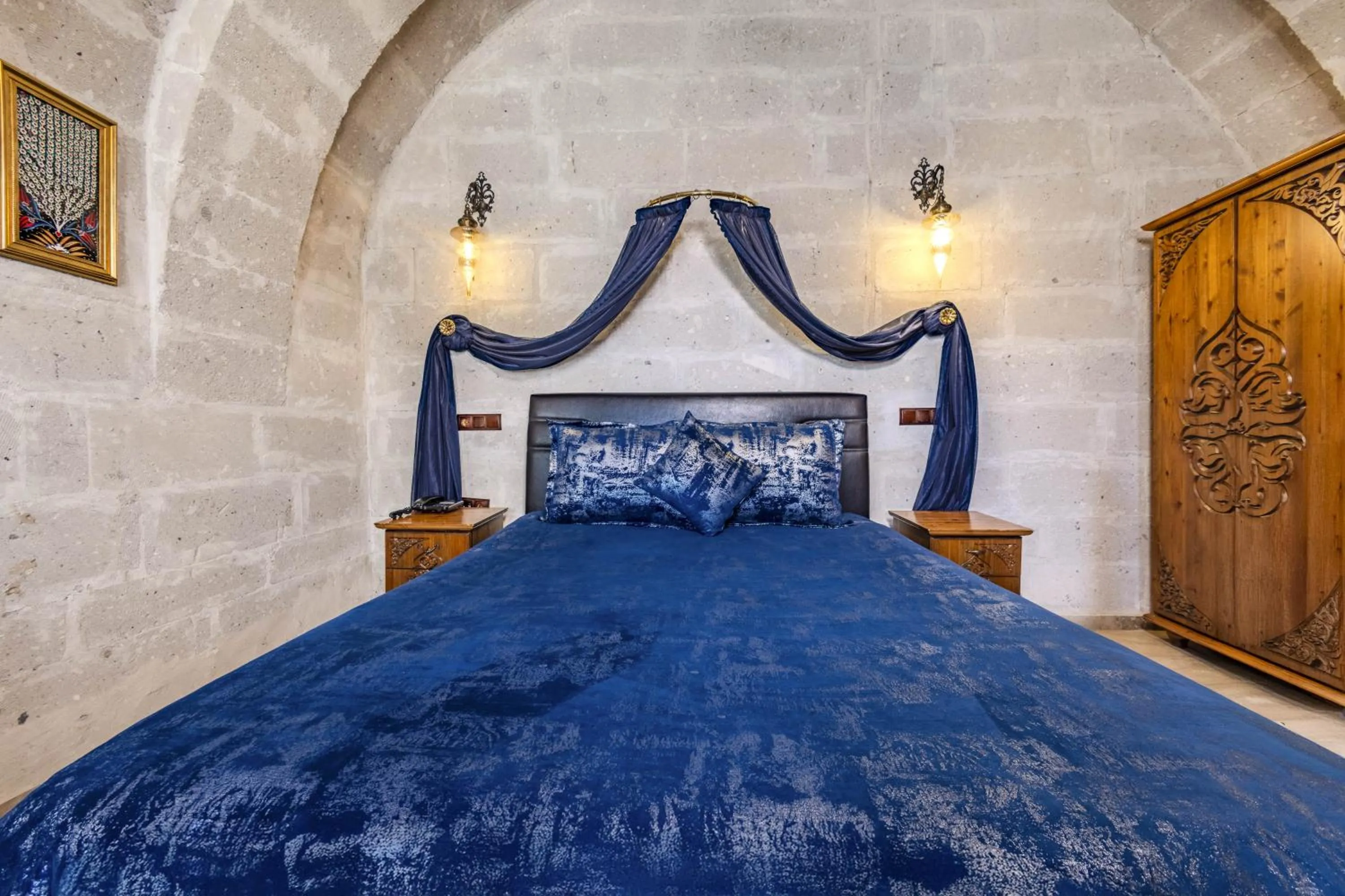 Bed in Cappadocia Inn Cave Hotel