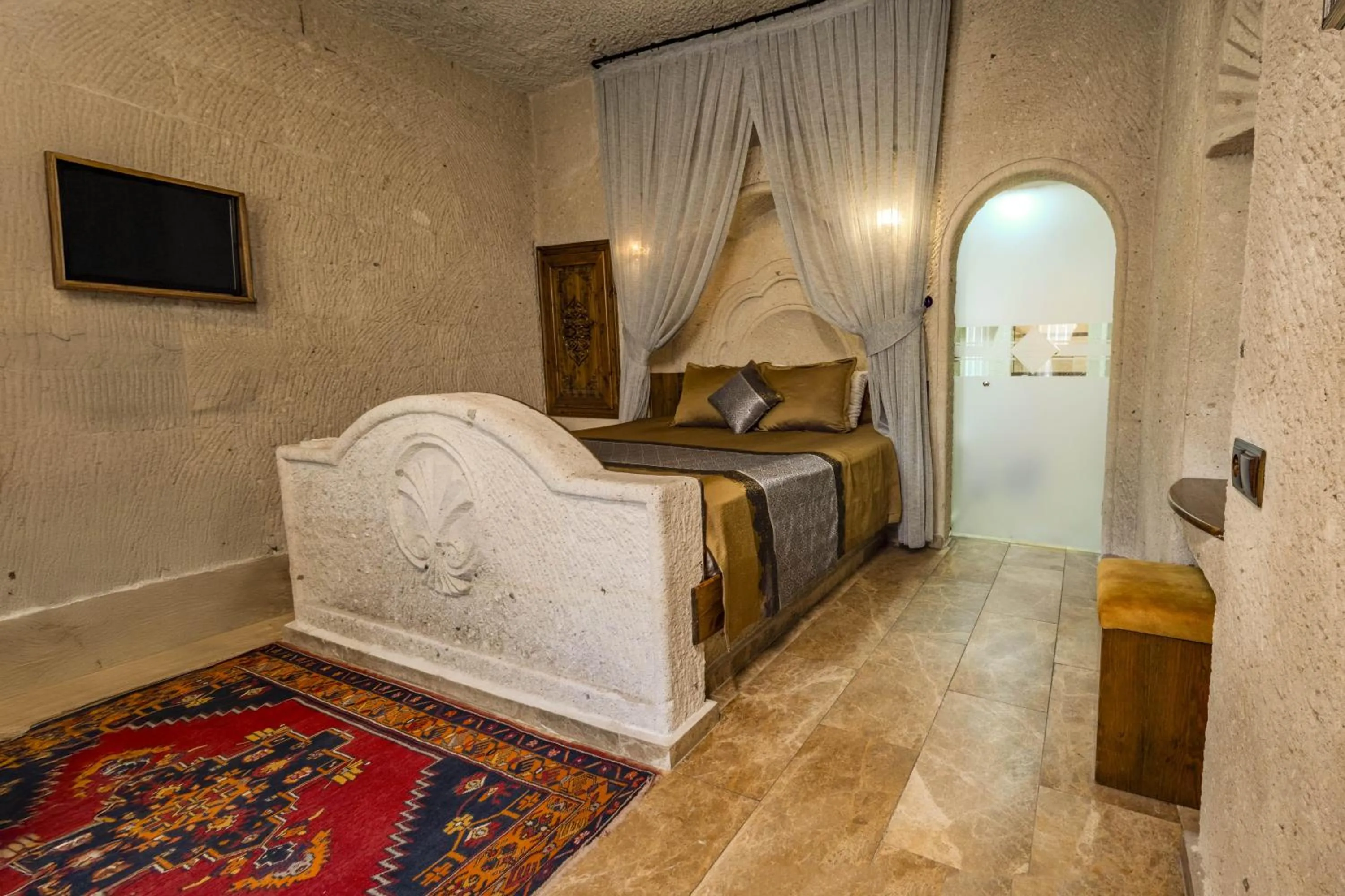 Bed in Cappadocia Inn Cave Hotel