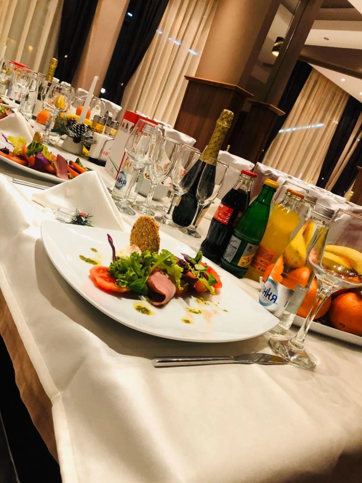 Restaurant/places to eat in Paradise SPA Hotel