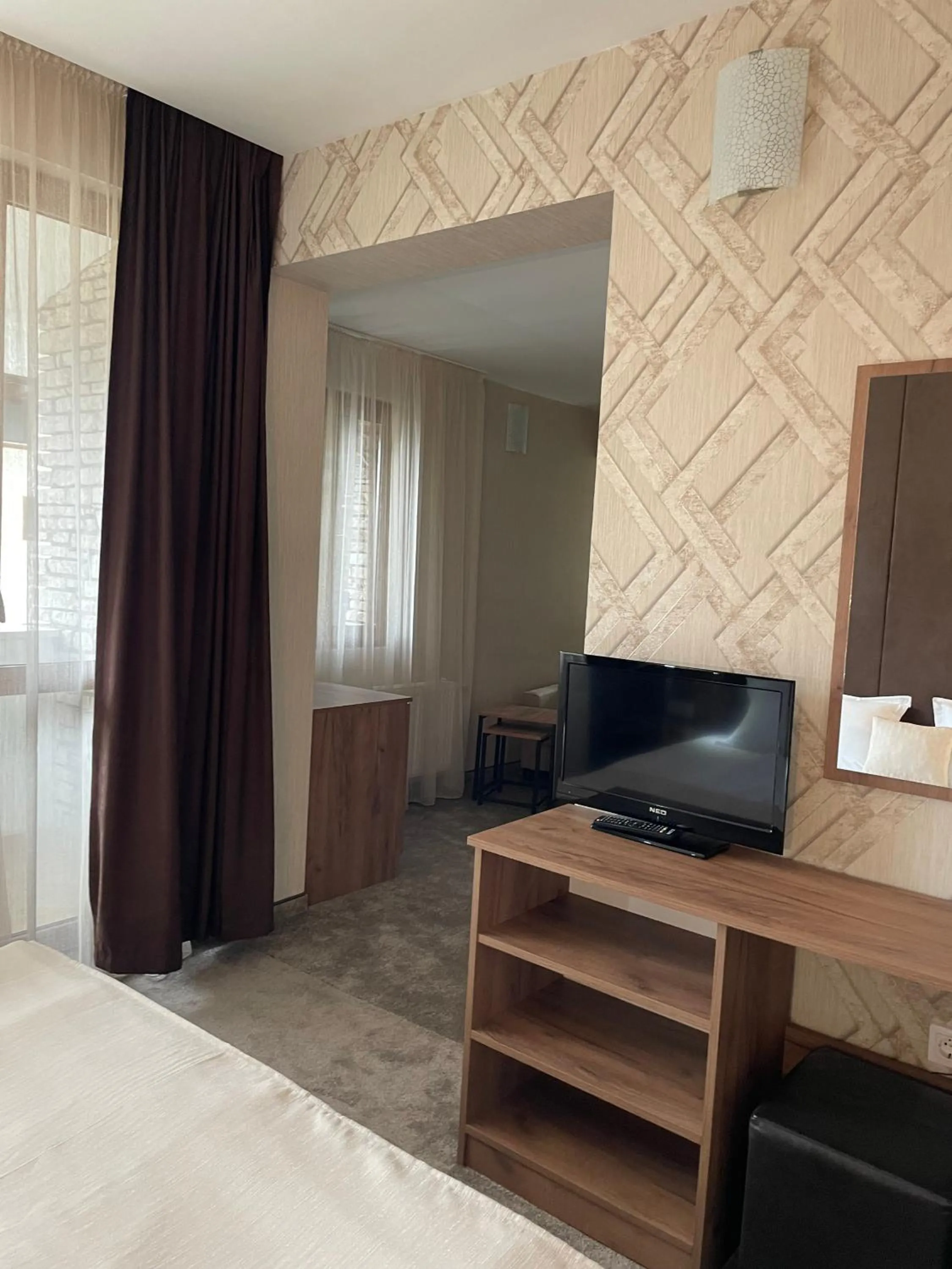 Property building, Bed in Paradise SPA Hotel