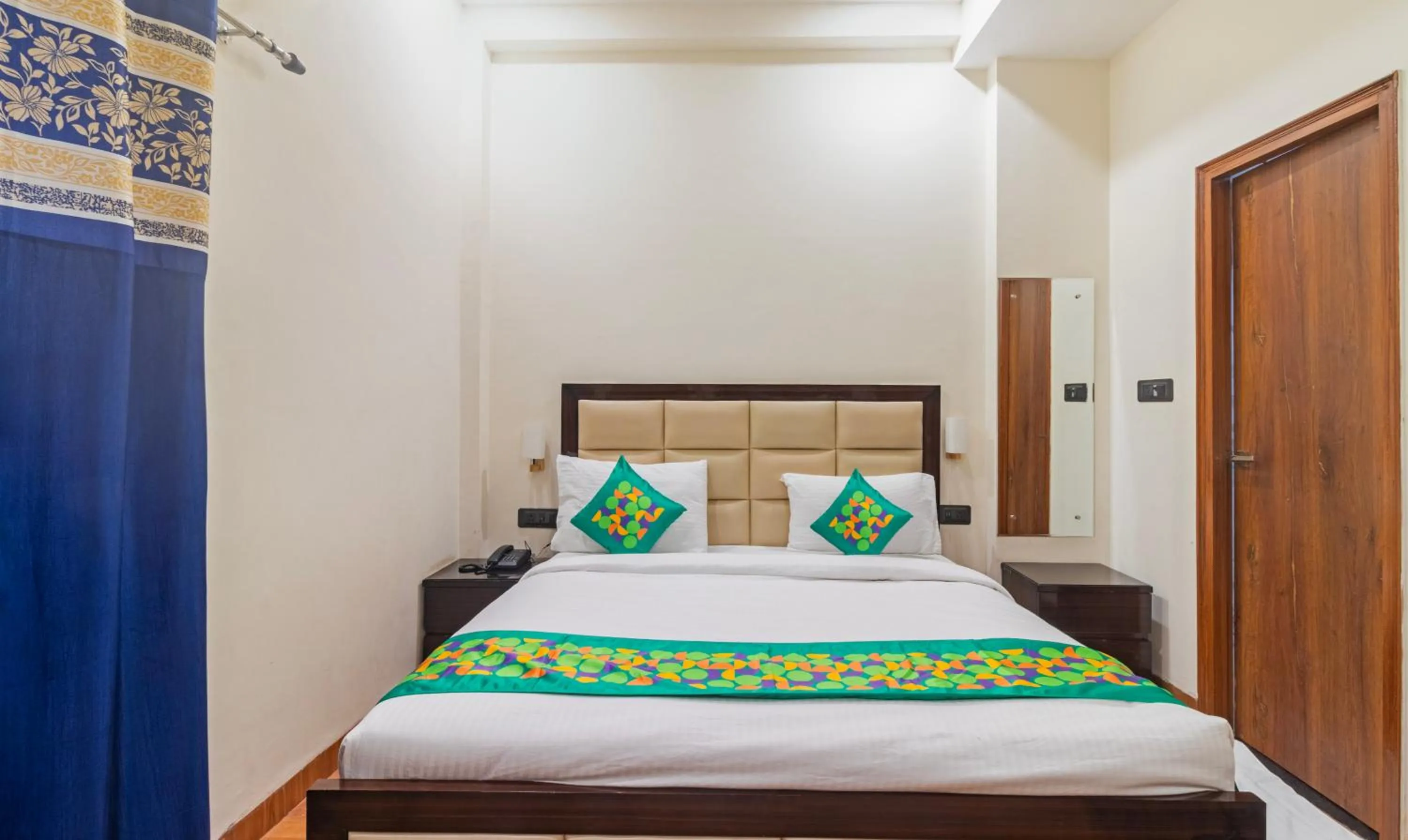 Bedroom, Bed in Treebo Brij Kaushal, Near Prem Mandir