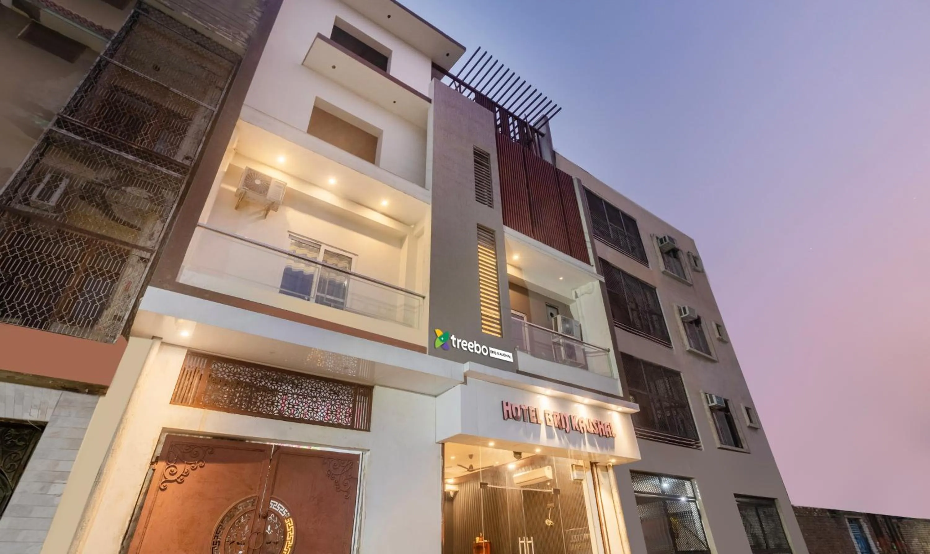 Property building in Treebo Brij Kaushal, Near Prem Mandir