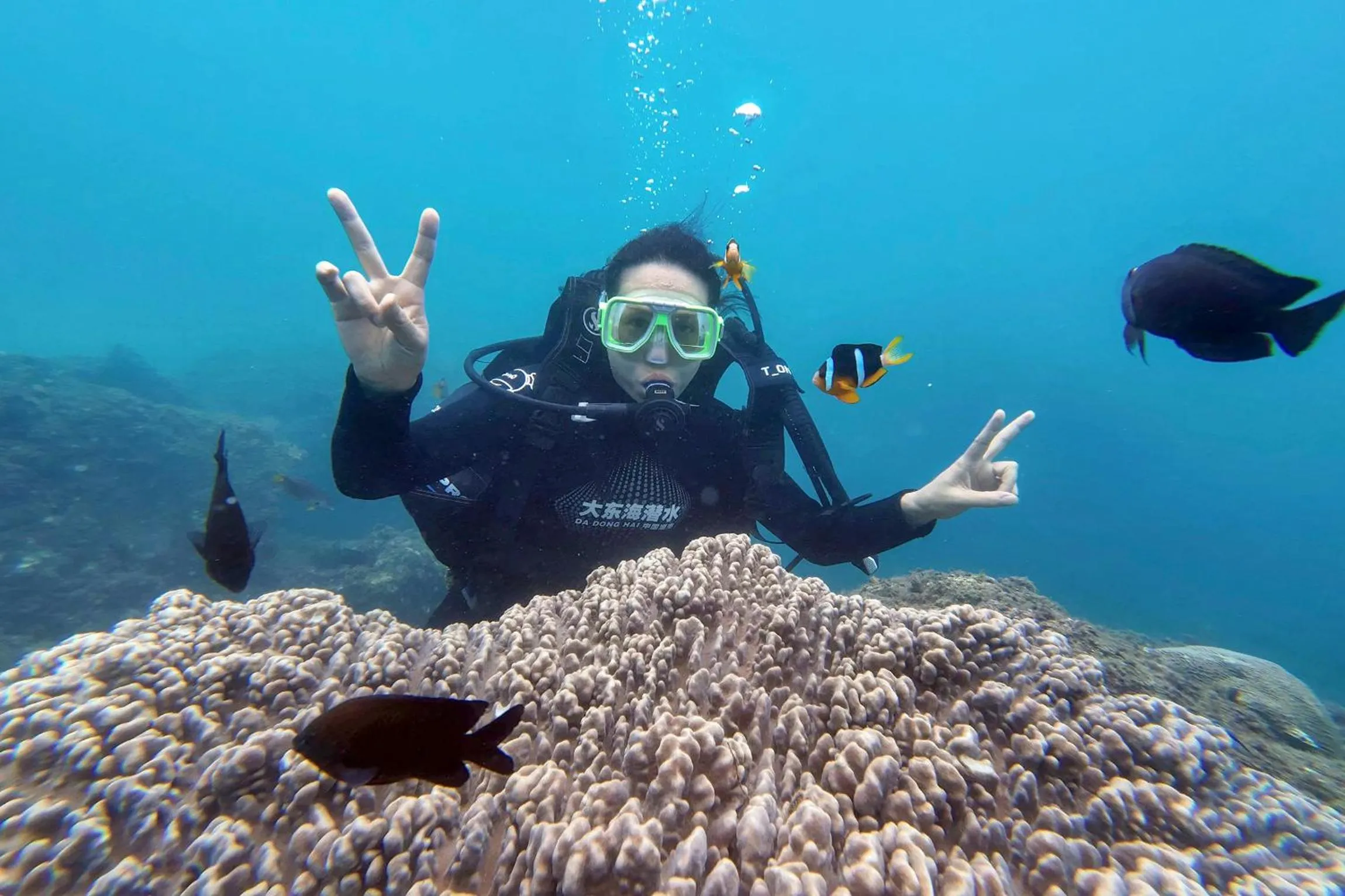 People in Sanya Junji Seaview Hotel