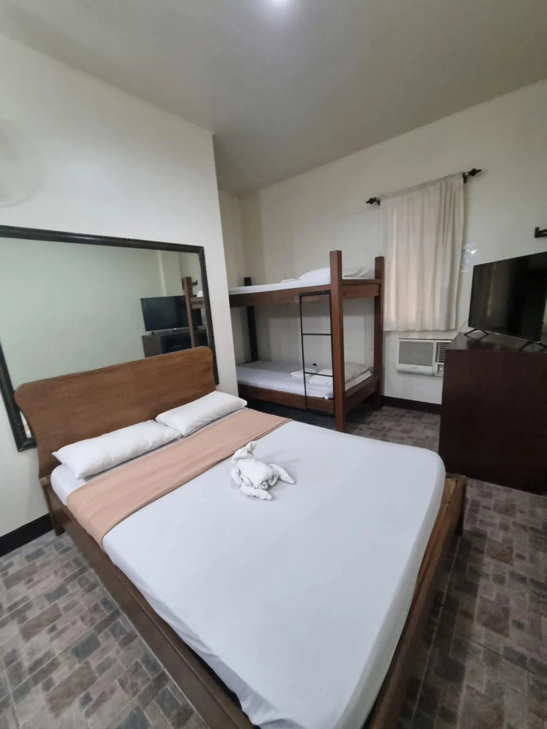 4-Bed Mixed Dormitory Room in Le Verde Lodge 4-Bed Mixed Dormitory Room in Le Verde Lodge