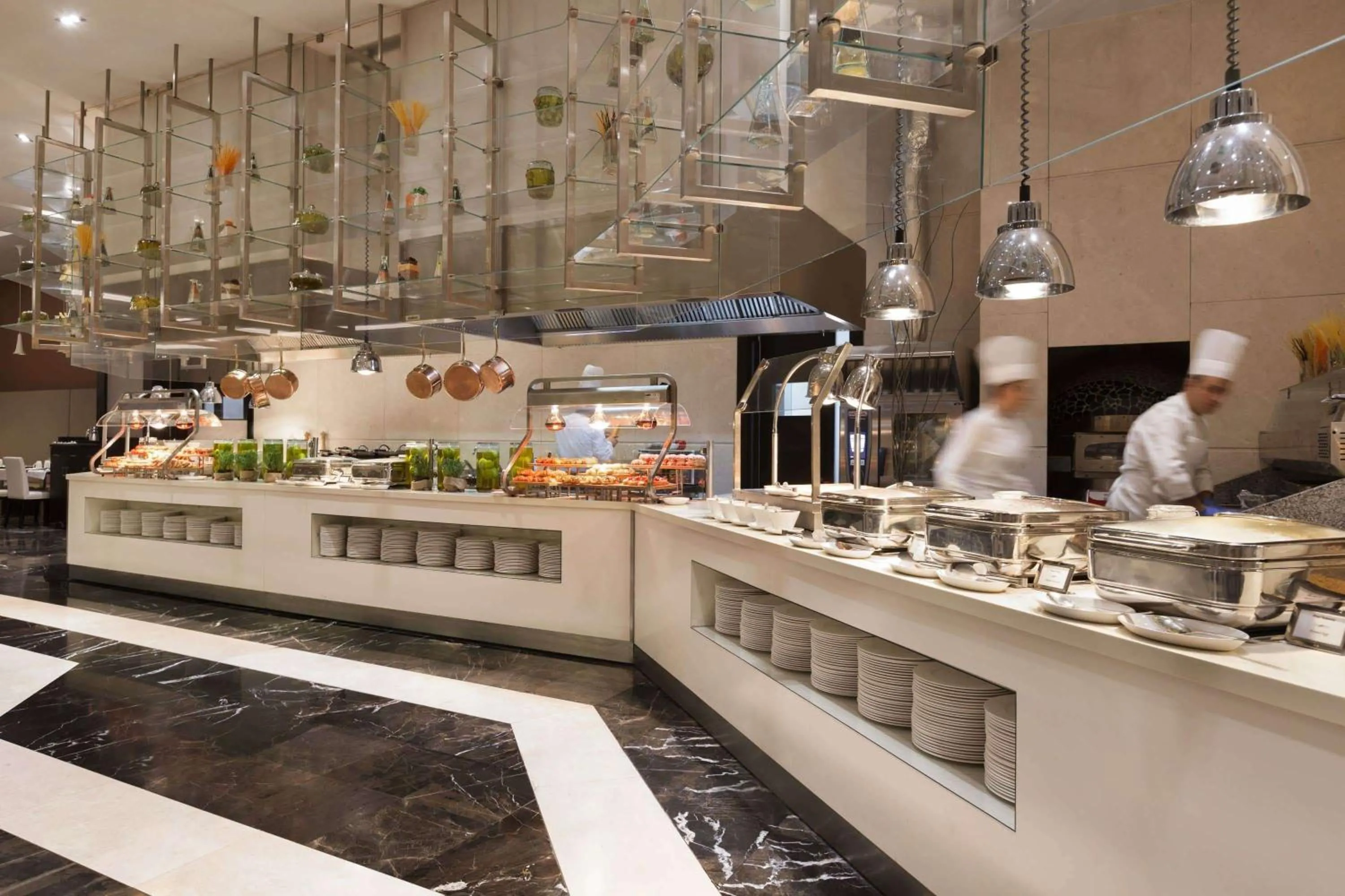 Kitchen or kitchenette in Wyndham Grand Istanbul Levent Hotel & Conference Center