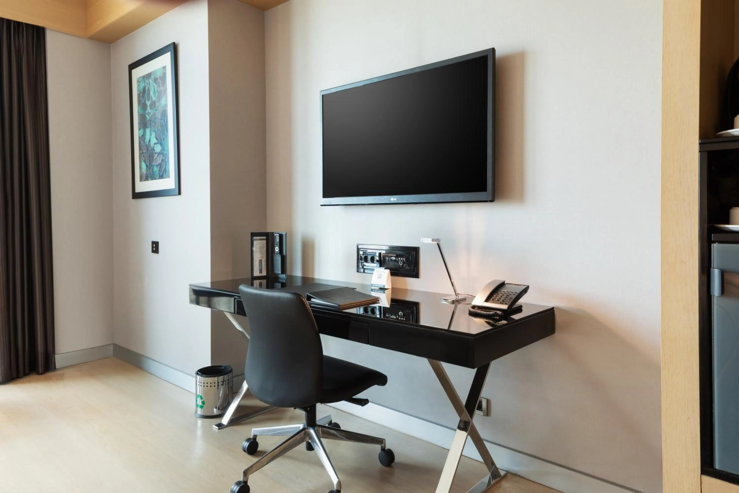 TV and multimedia in Wyndham Grand Istanbul Levent Hotel & Conference Center