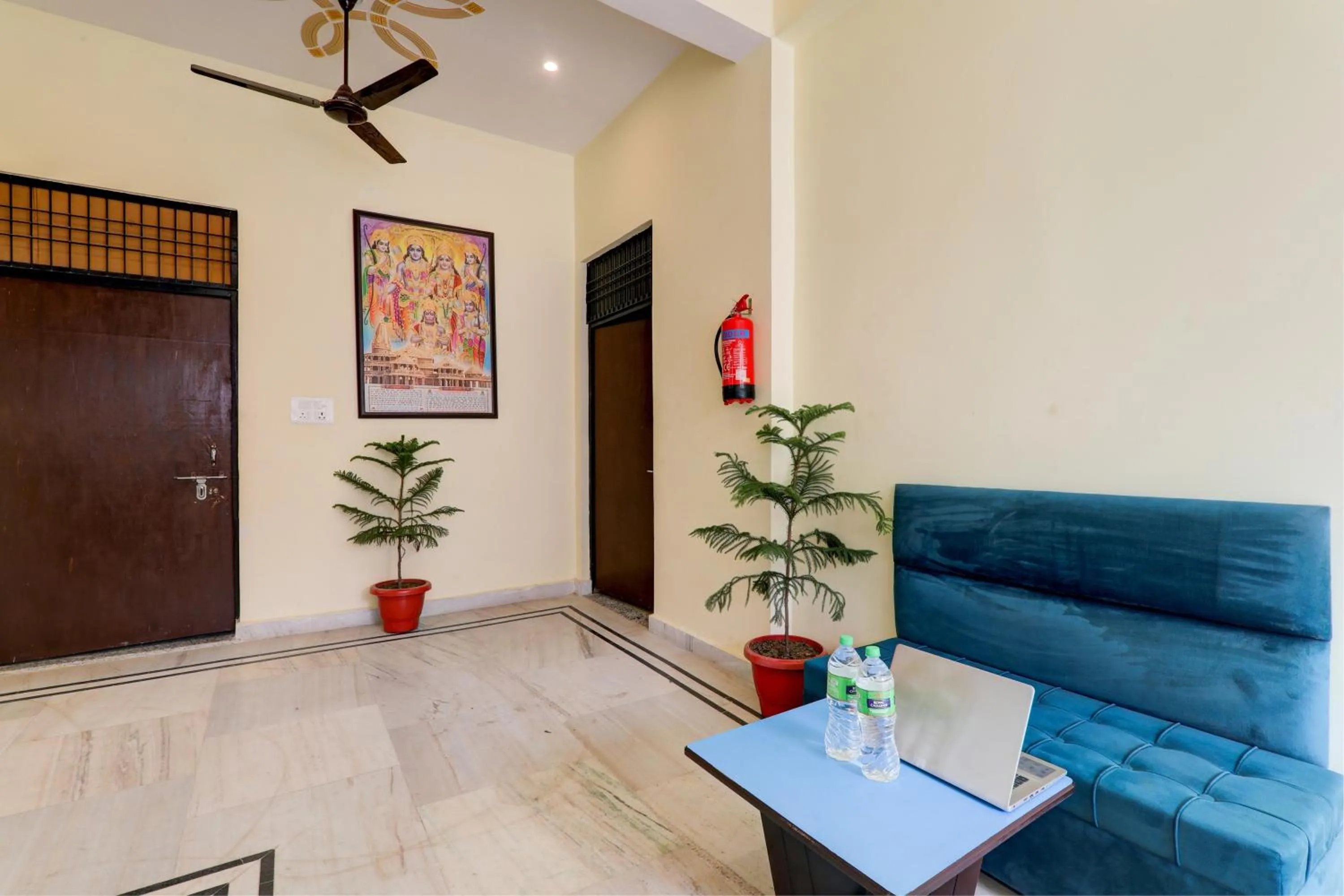 Lobby or reception in Hotel O Mauji Inn