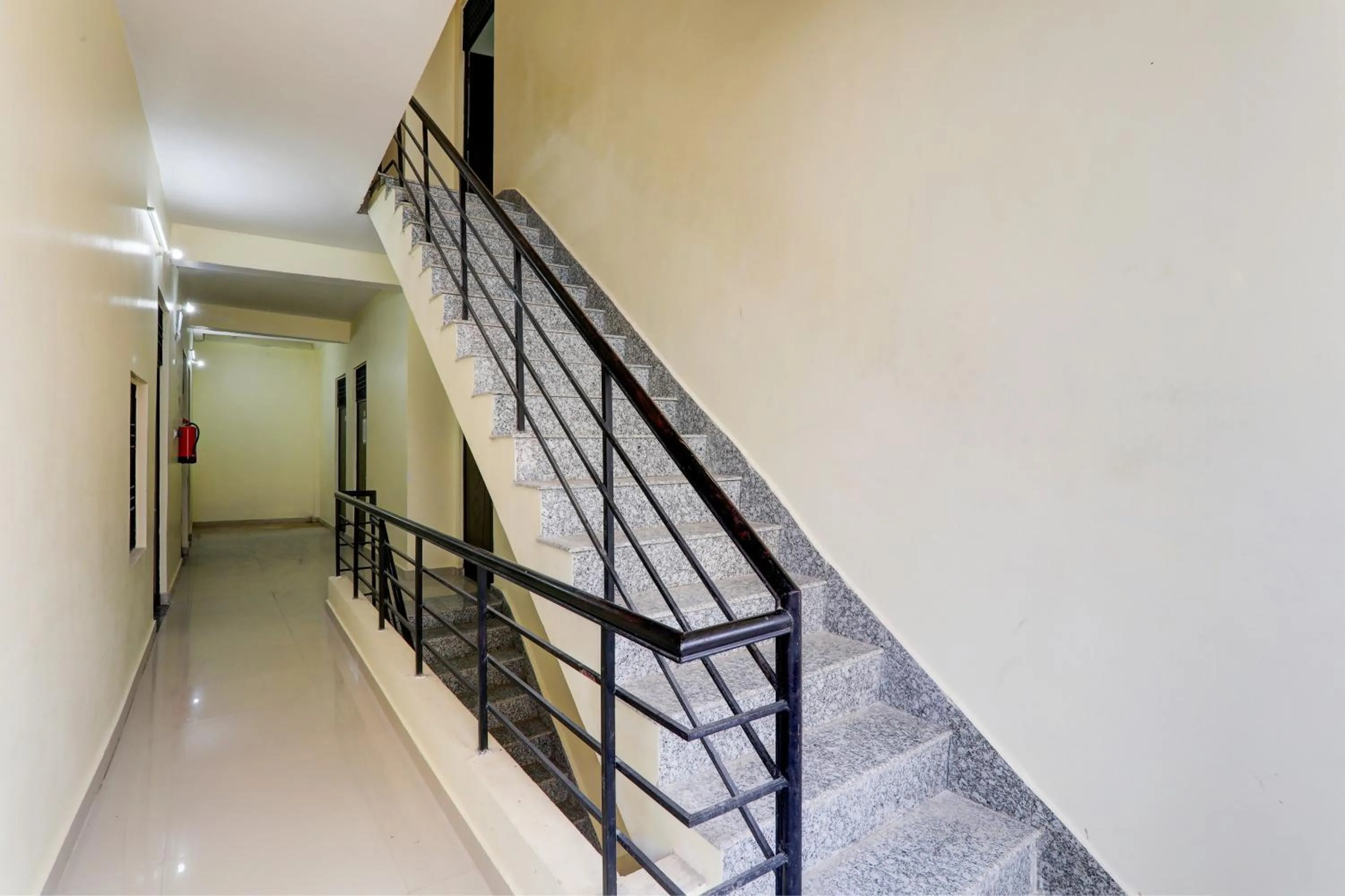 Lobby or reception in Hotel O Mauji Inn