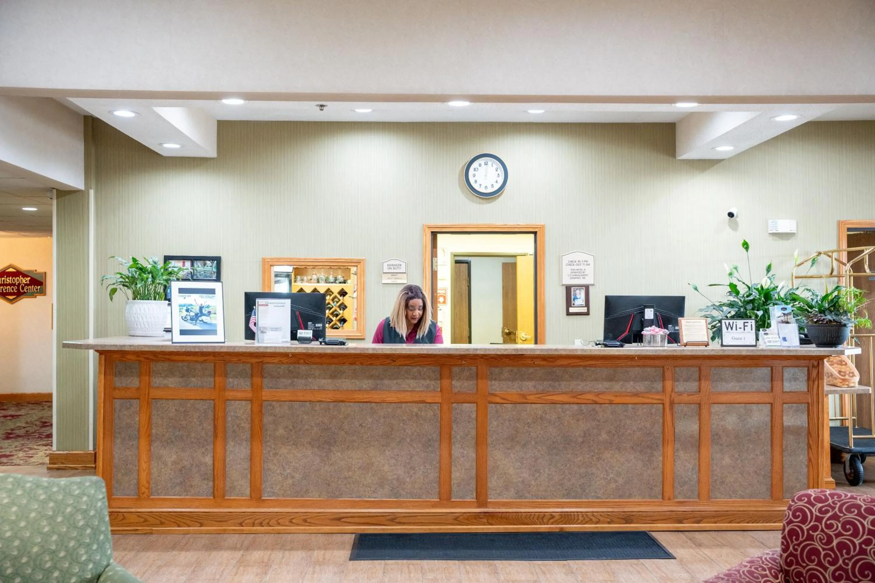 Coshocton Village Inn & Suites