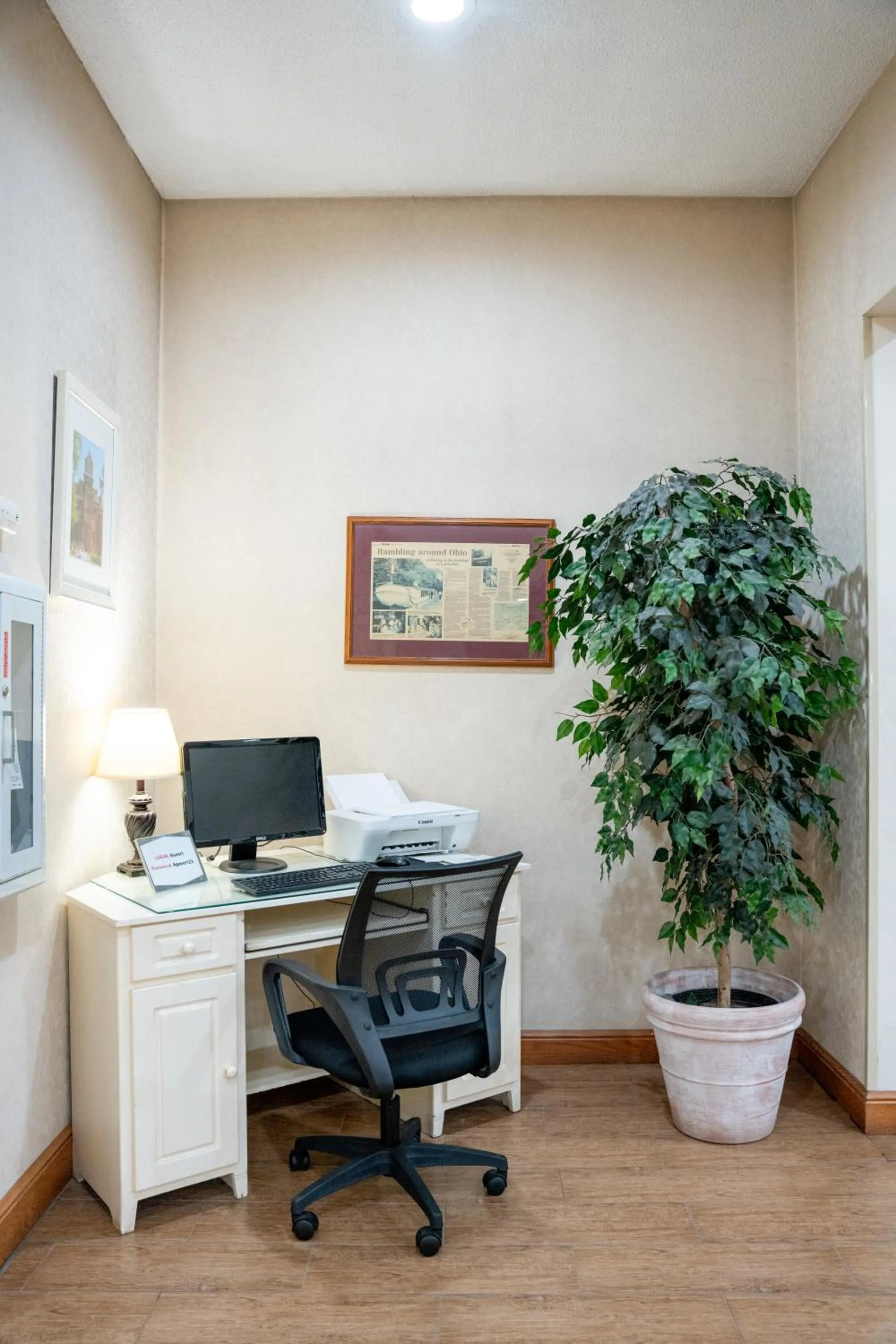 Coshocton Village Inn & Suites