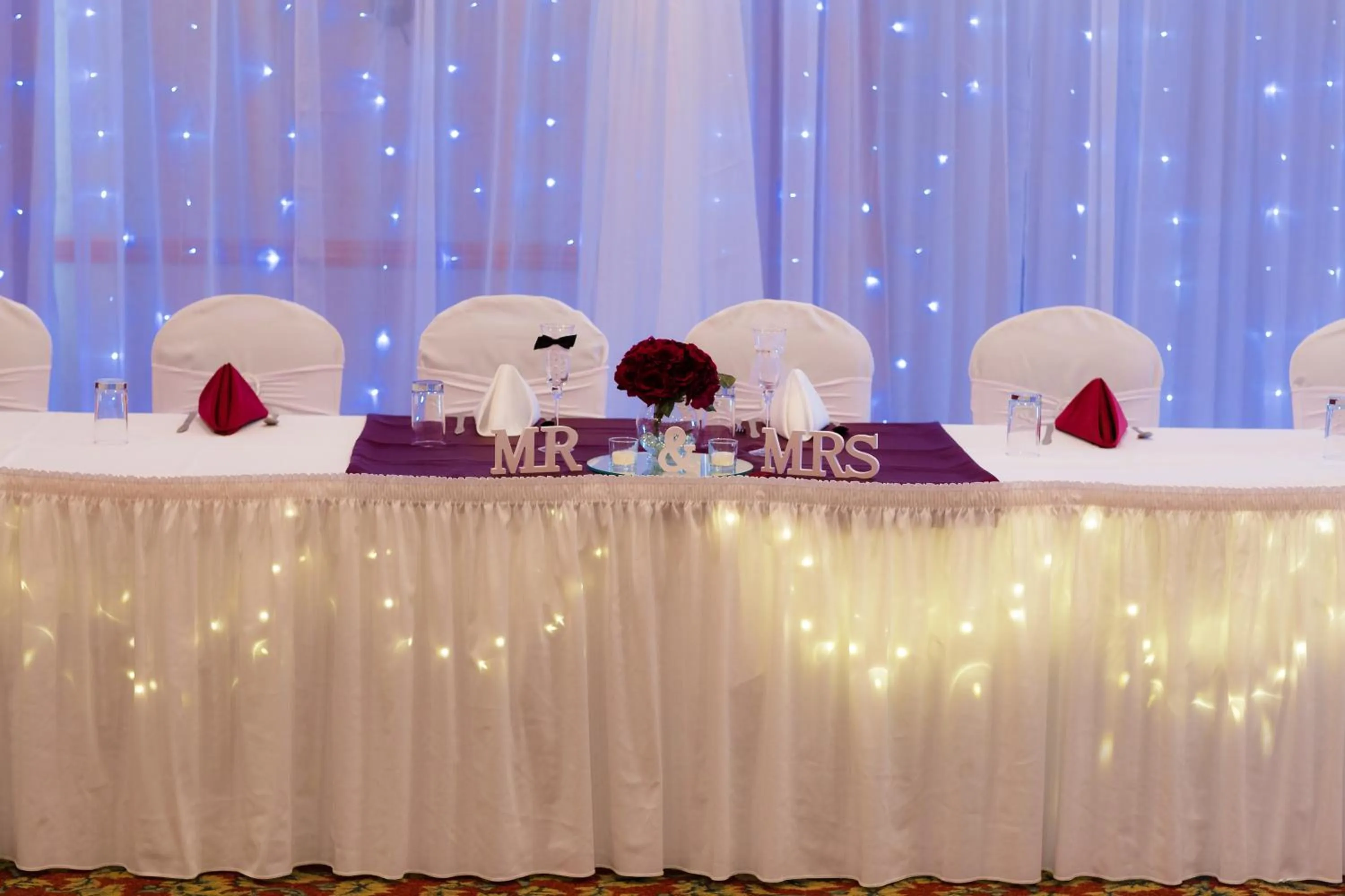 Coshocton Village Inn & Suites