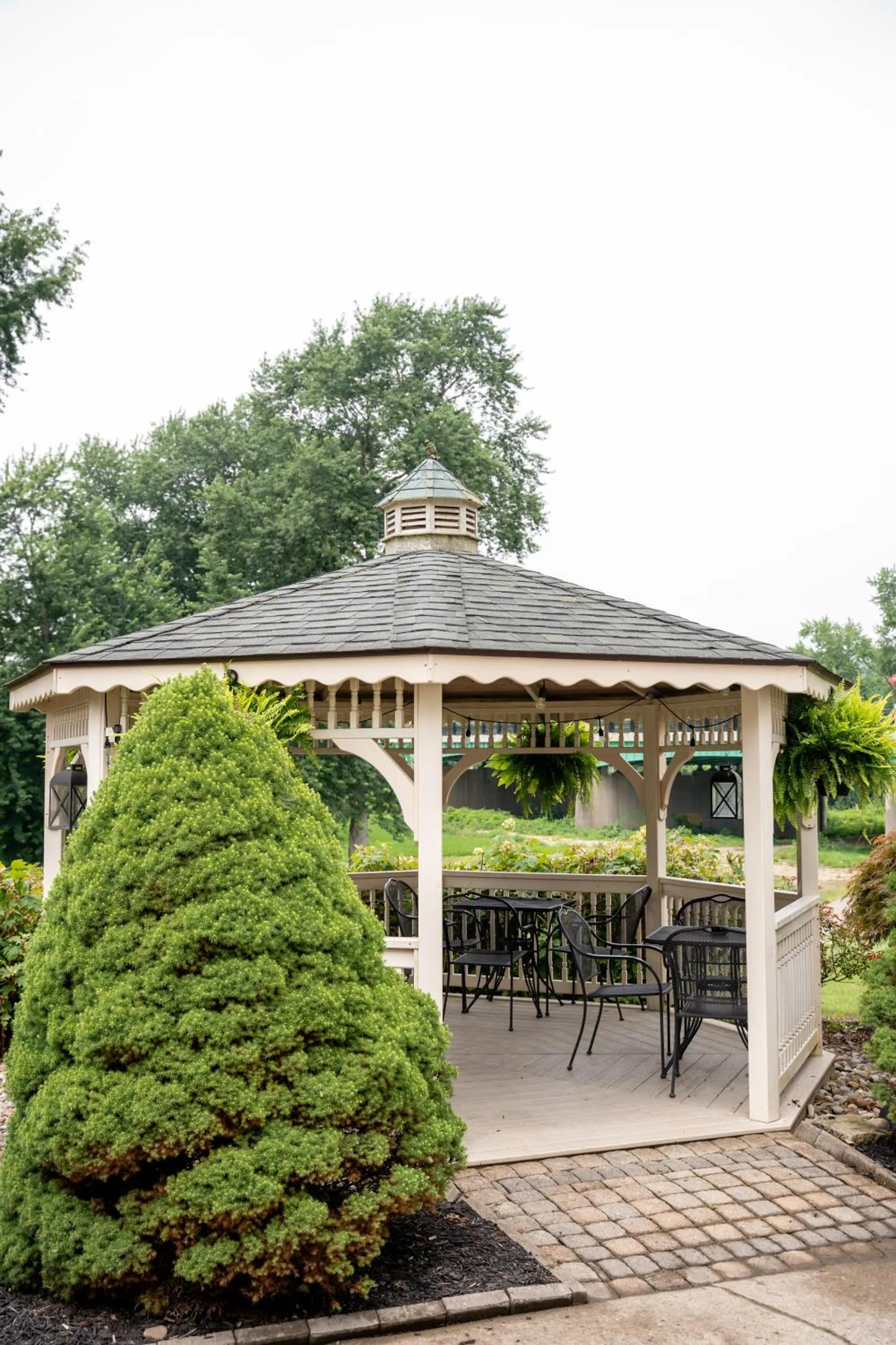 Coshocton Village Inn & Suites