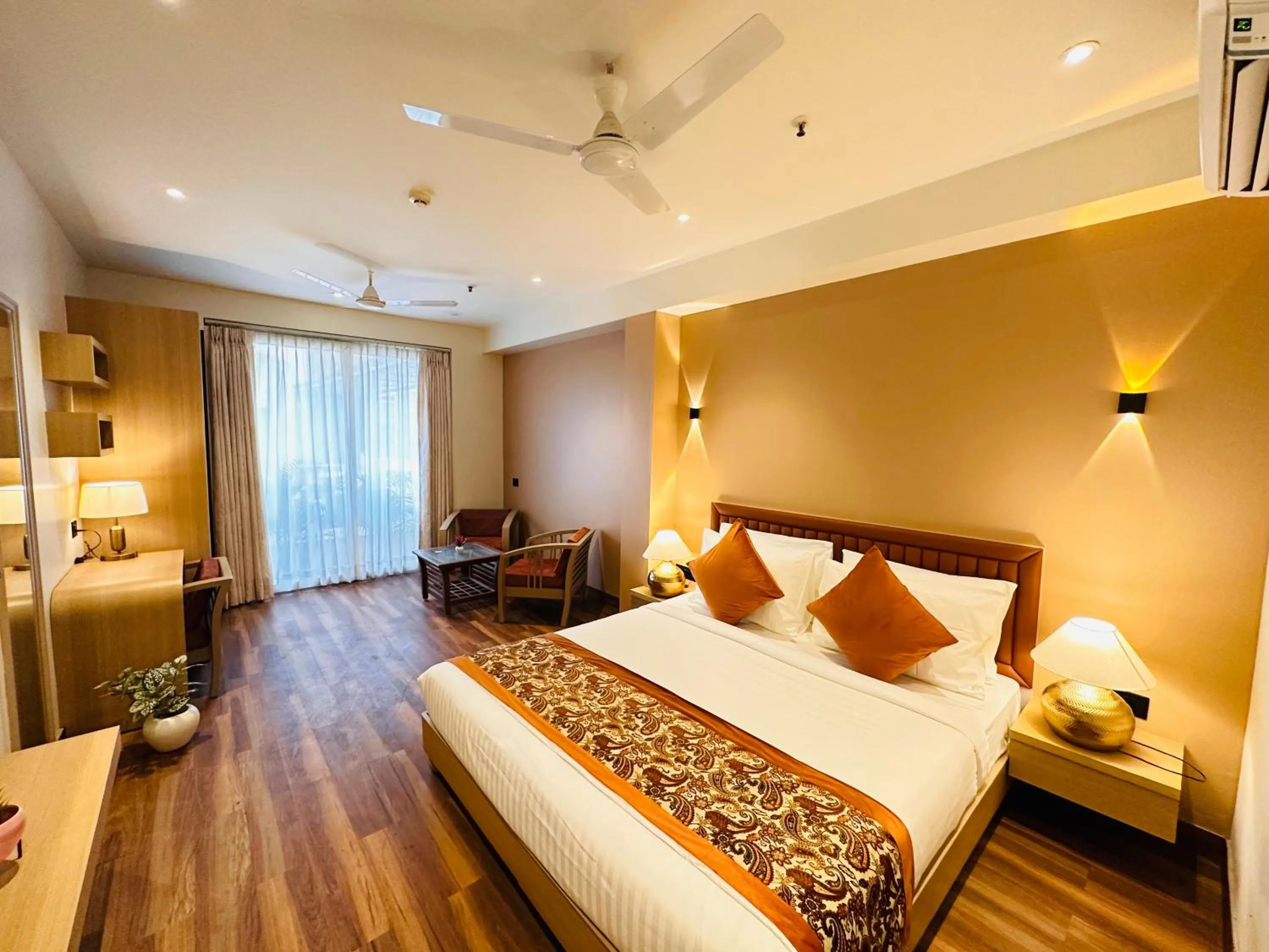Hotel South Ex Residency - South Ex near AIIMS Delhi - Couple Friendly