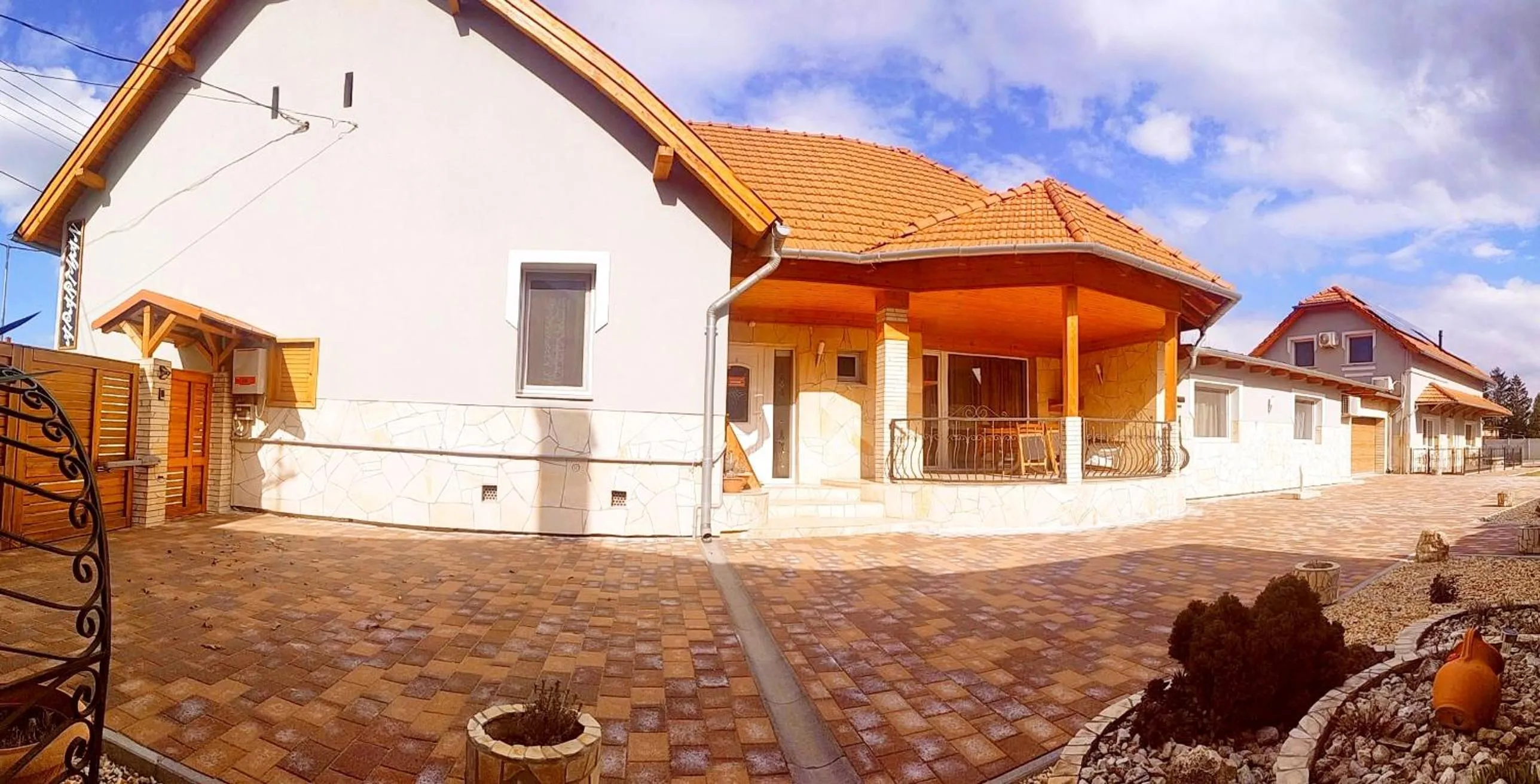 Aranyhal apartman