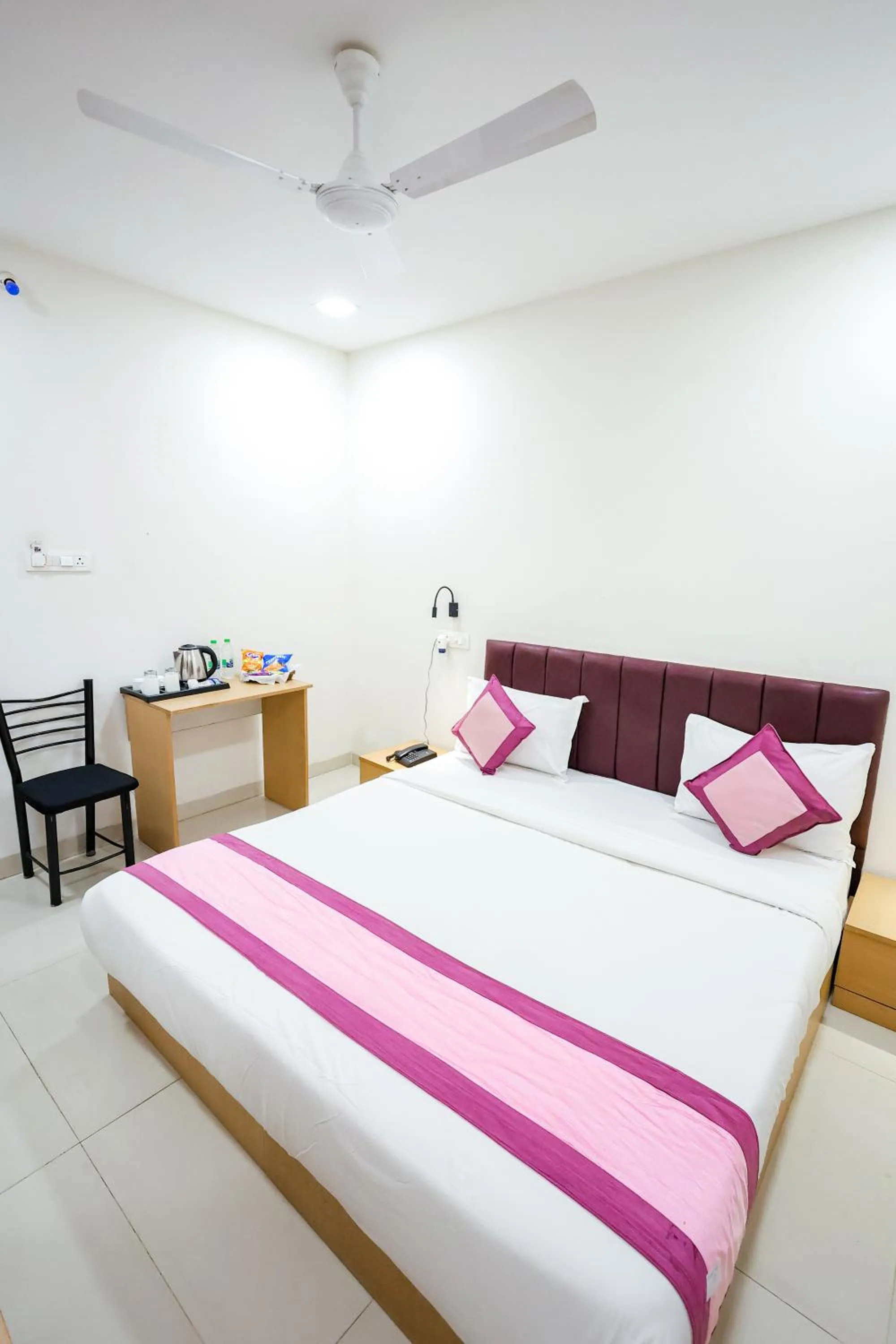Bedroom, Bed in Hotel Konark Nest-Vijay Nagar