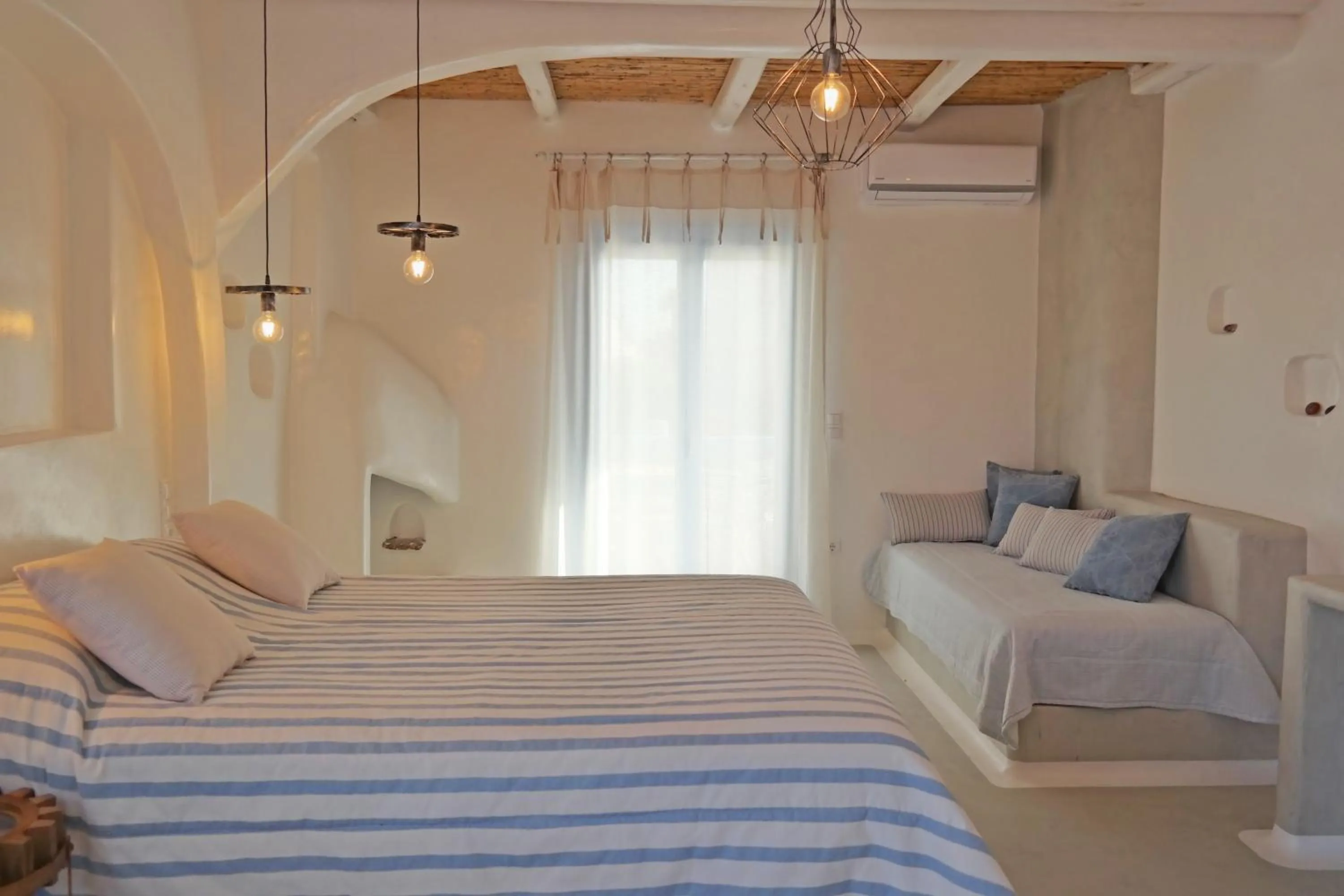 Bed in Annio studios