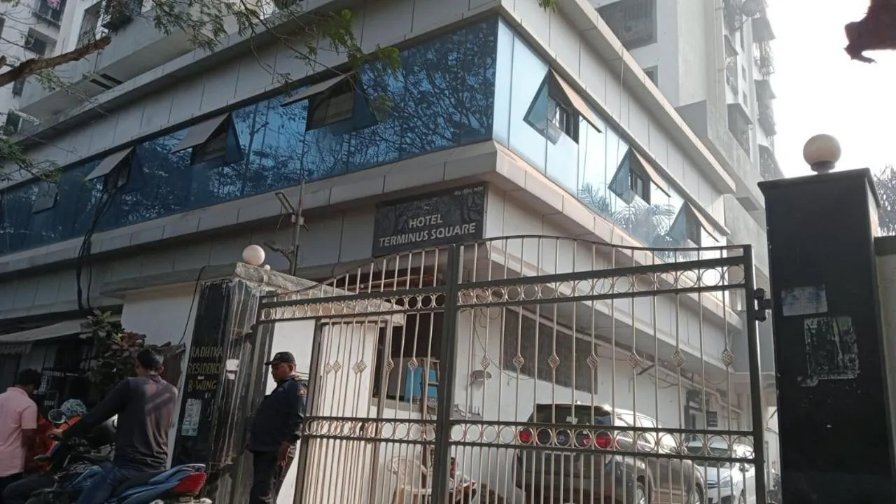 Facade/entrance in Terminus Square