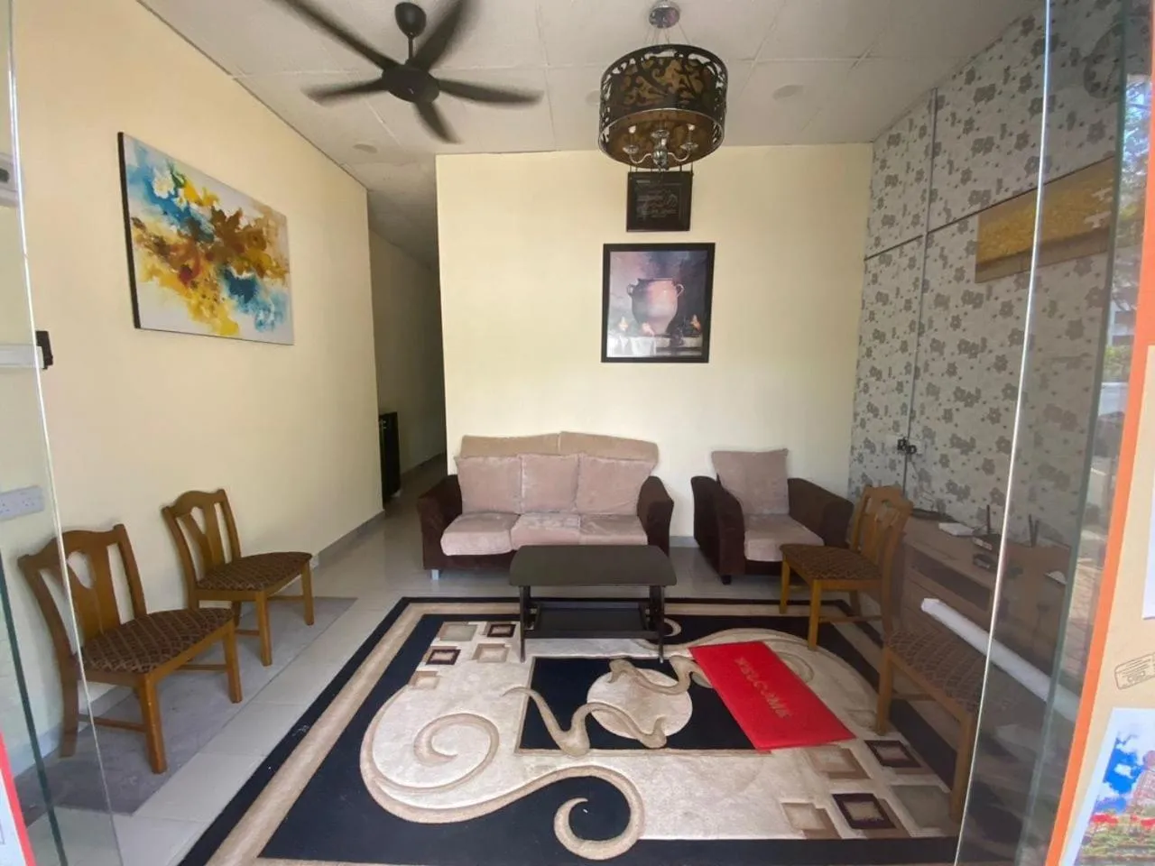 Living room in Hotel O Ray Yan Guesthouse