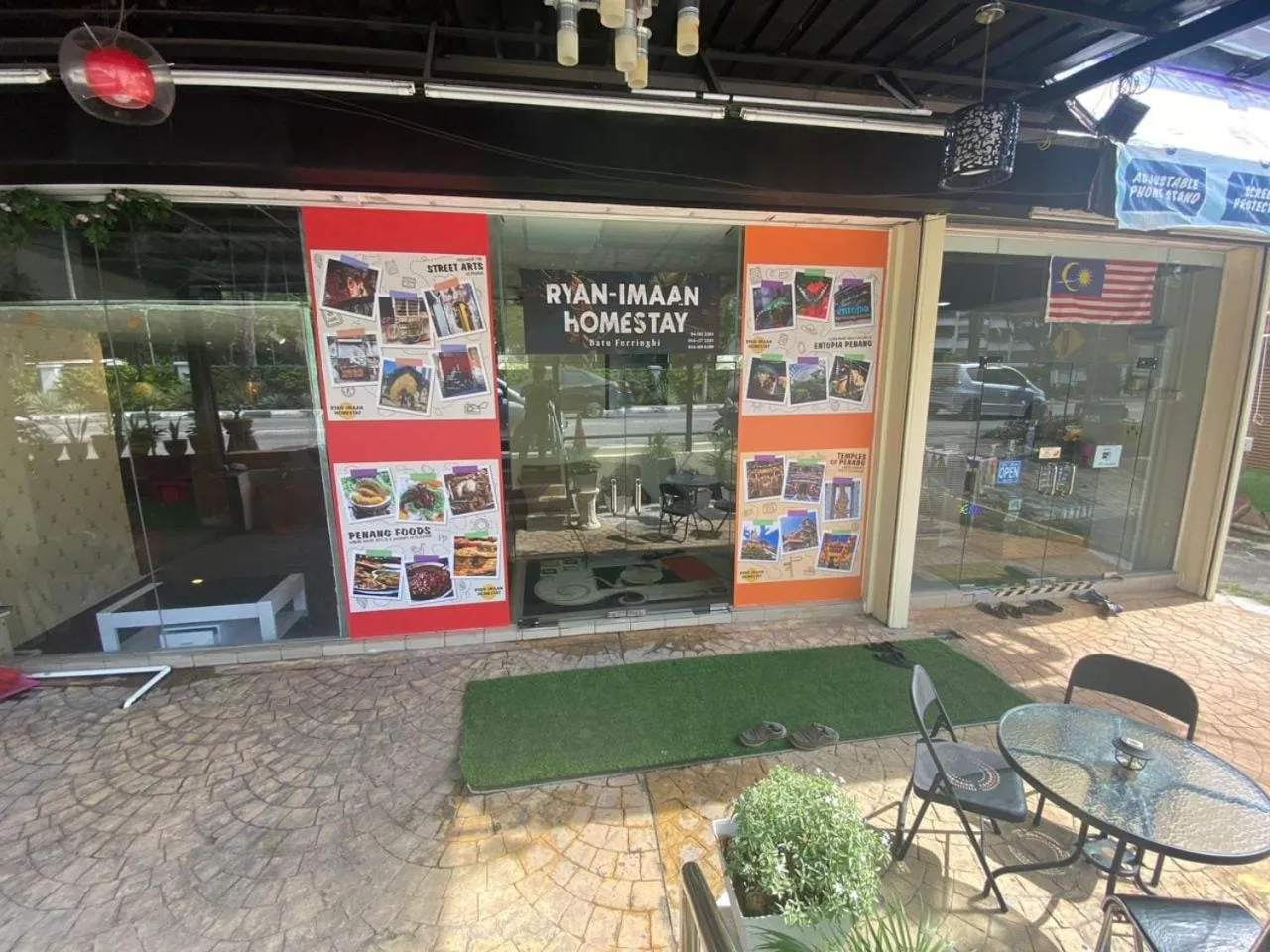 Facade/entrance in Hotel O Ray Yan Guesthouse
