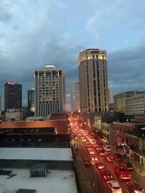 Plaza Suites Downtown New Orleans