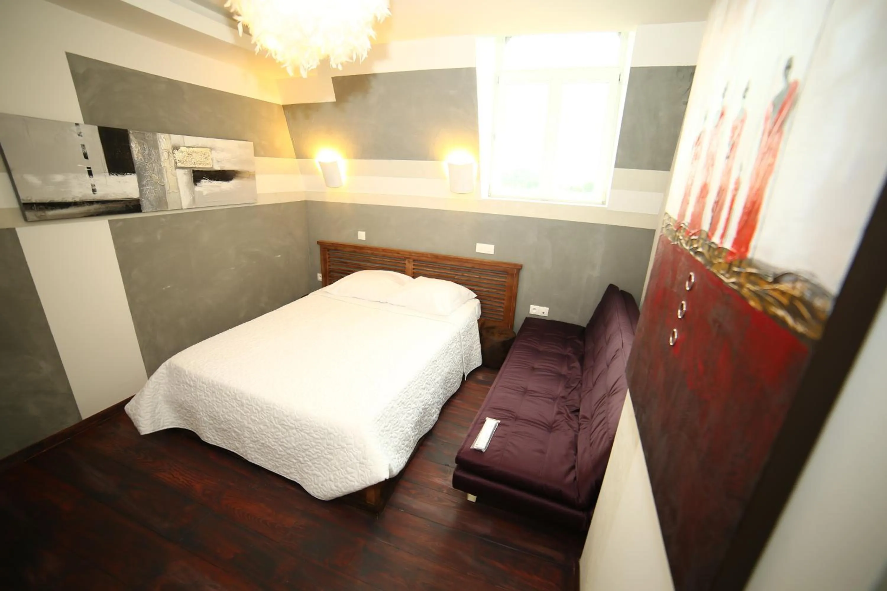 Photo of the whole room in Hôtel de France