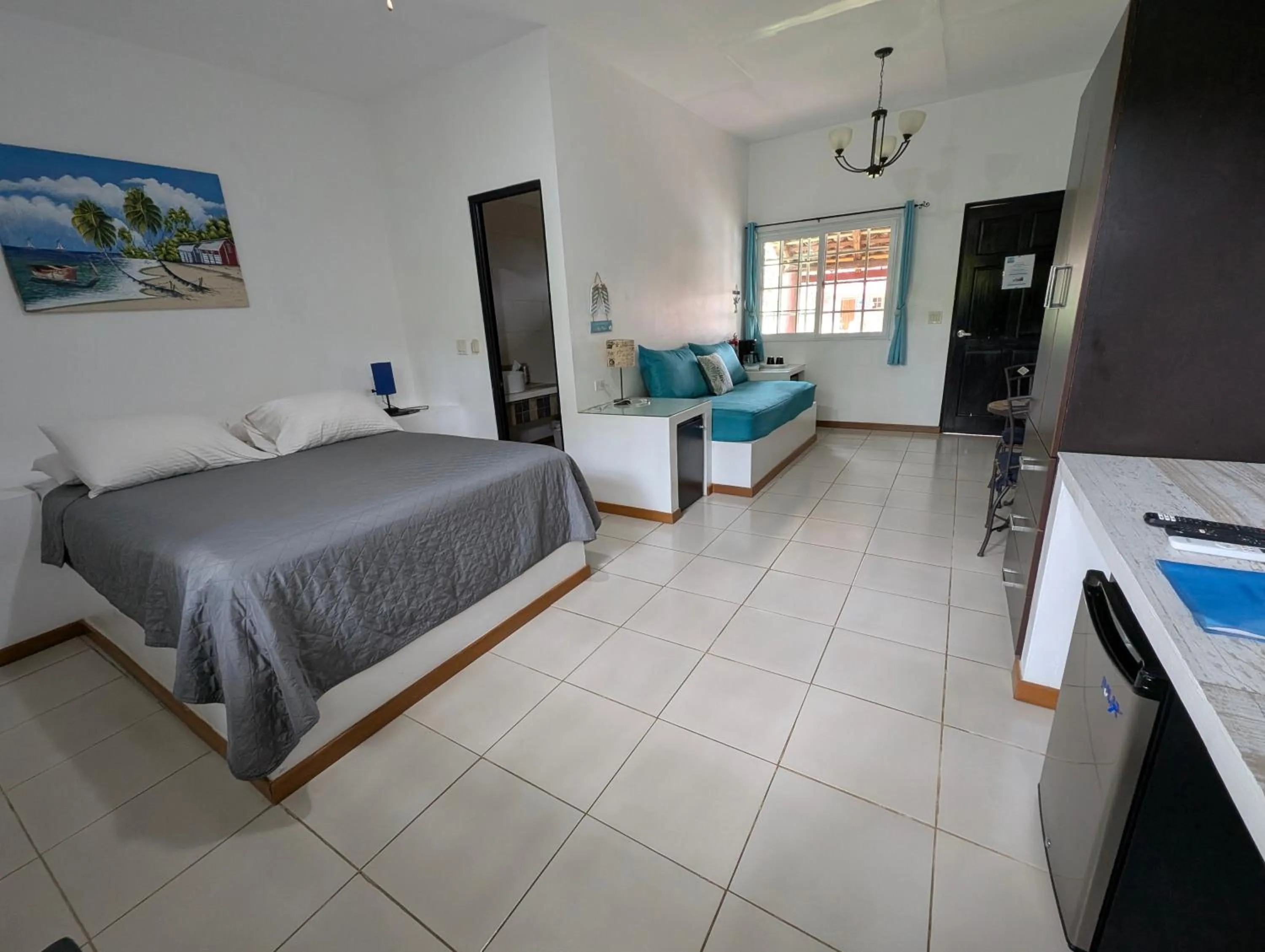 Photo of the whole room, Bed in Villa Botero By Casa Mojito