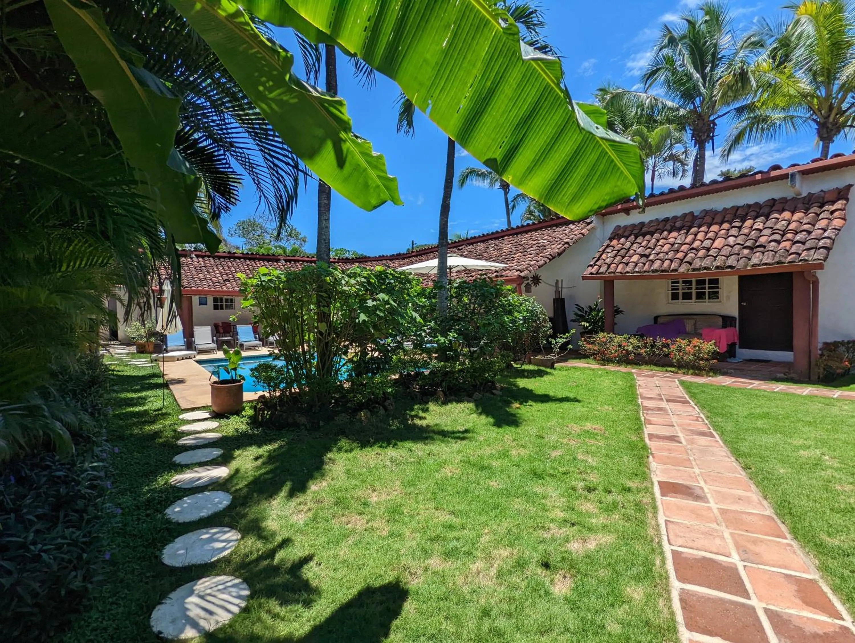 Garden in Villa Botero By Casa Mojito