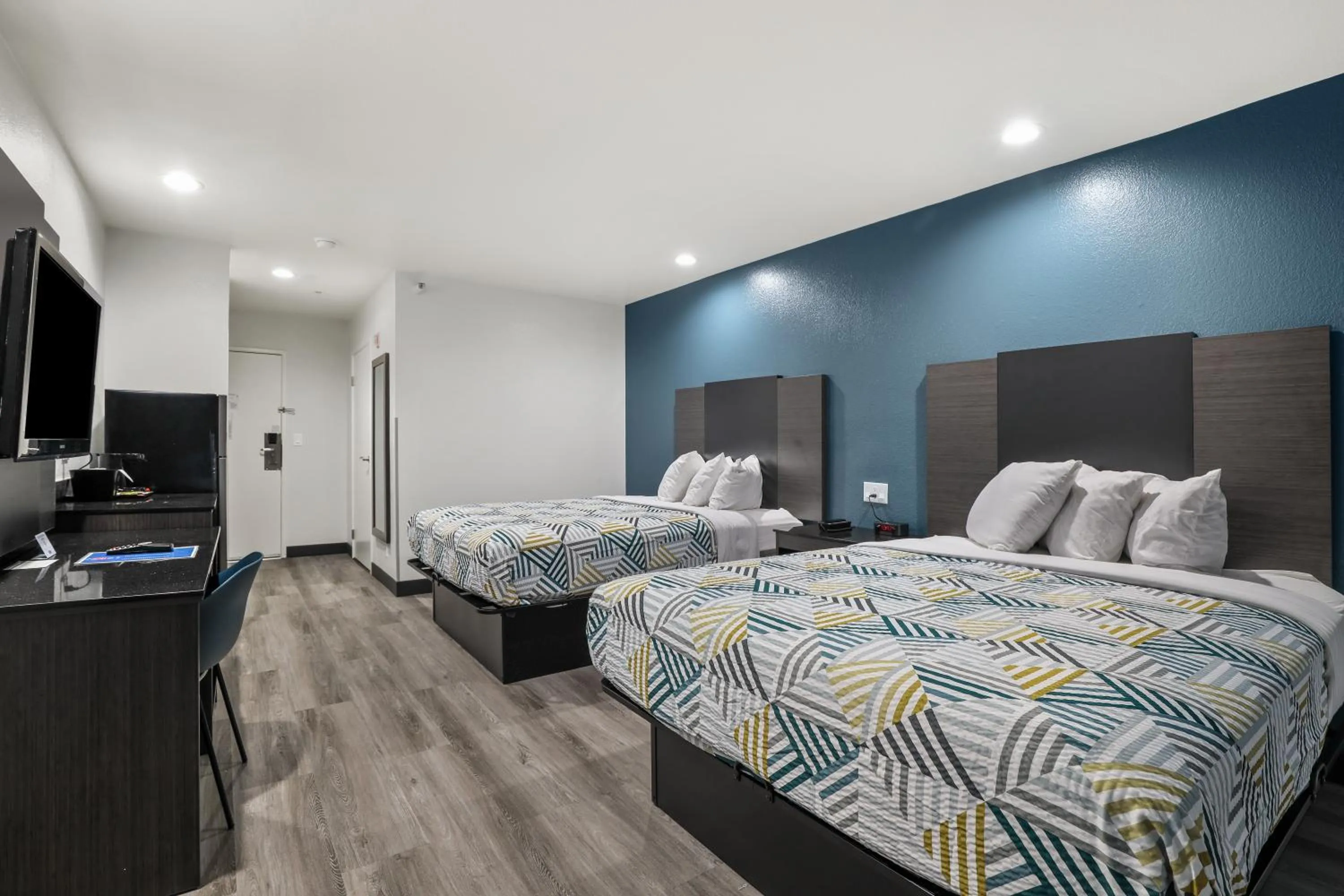 Bed in Studio 6 Suites Perris, CA