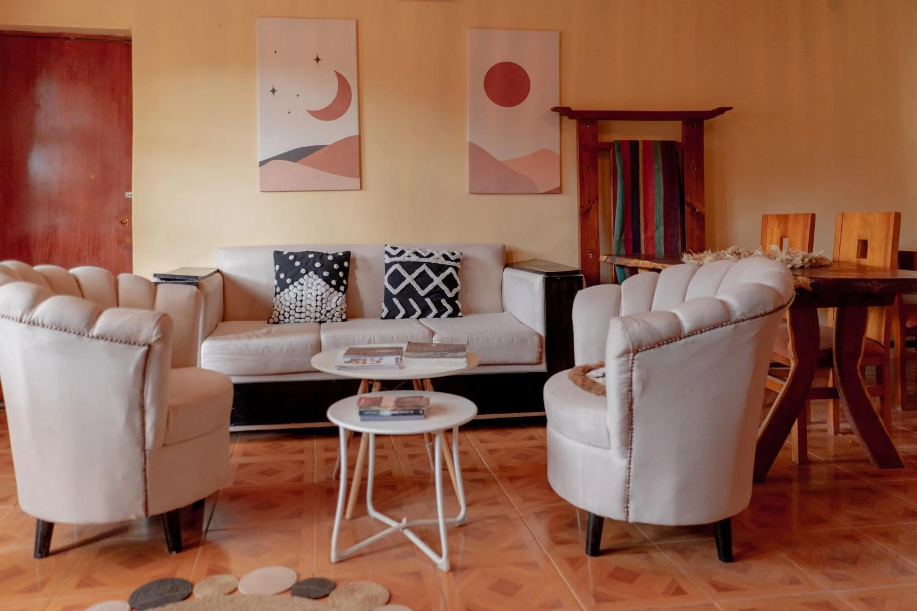 Living room in Hostal Katarpe