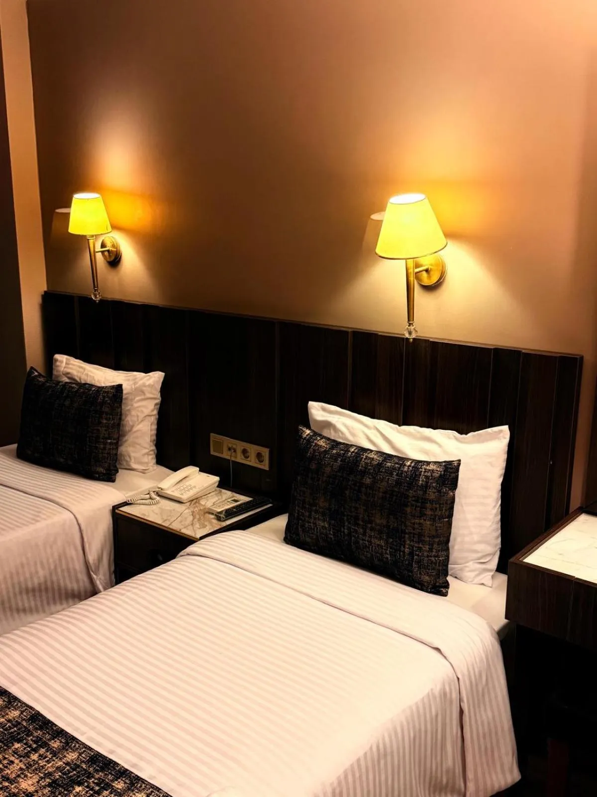 Photo of the whole room, Bed in Green Anka Hotel