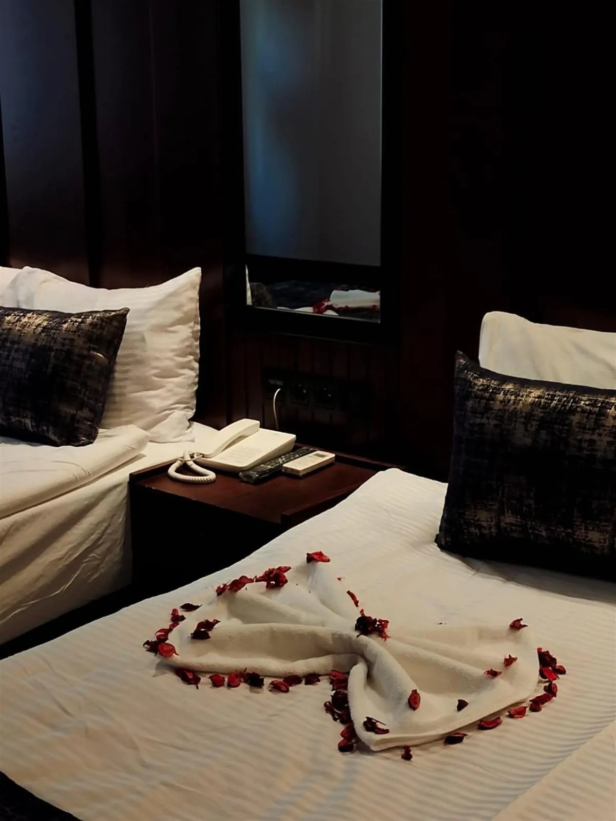 Photo of the whole room, Bed in Green Anka Hotel